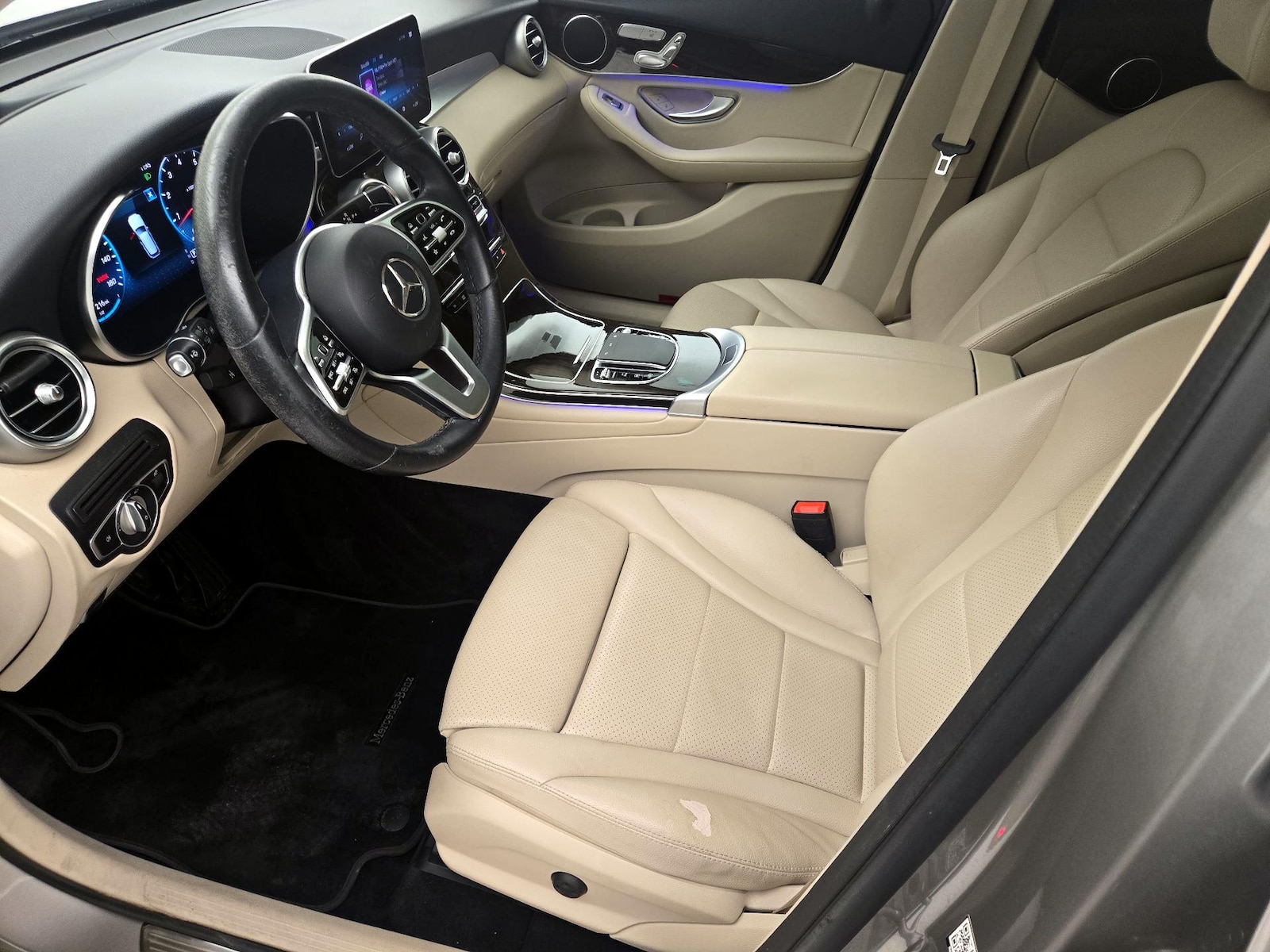 2022 Mercedes-Benz GLC GLC300 - Photo 10