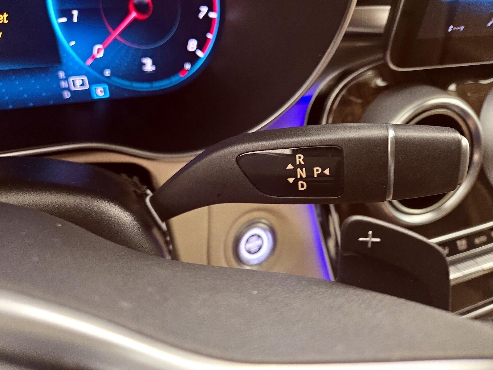 2022 Mercedes-Benz GLC GLC300 - Photo 16