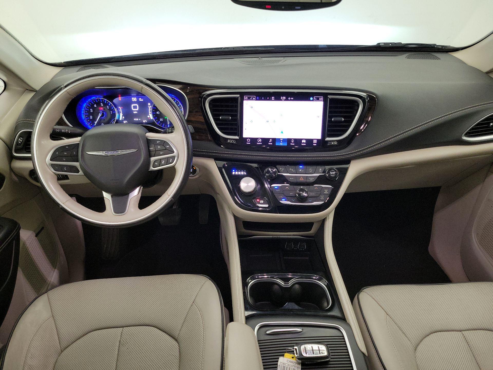 Thumbnail: 2021 Chrysler Pacifica - 9