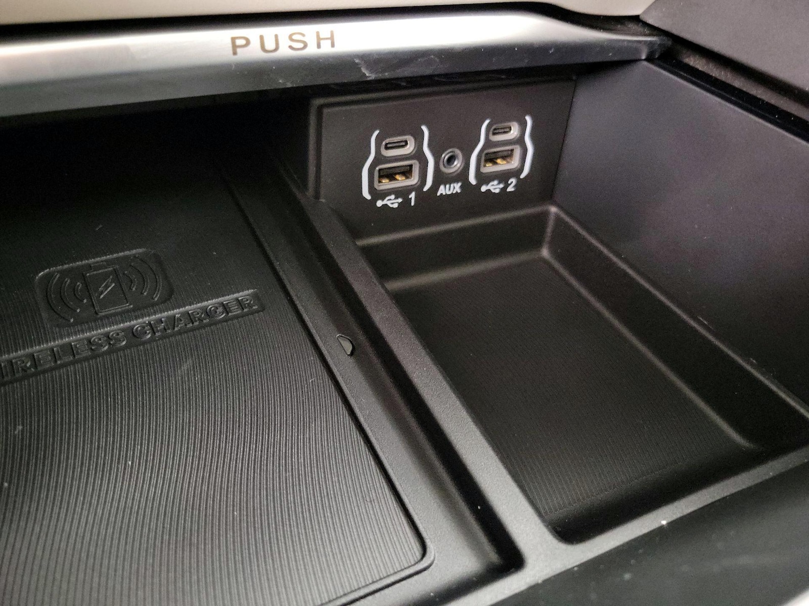 2021 Chrysler Pacifica Limited - Photo 20