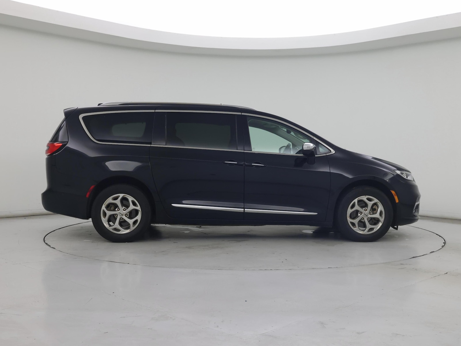 2021 Chrysler Pacifica Limited - Photo 8
