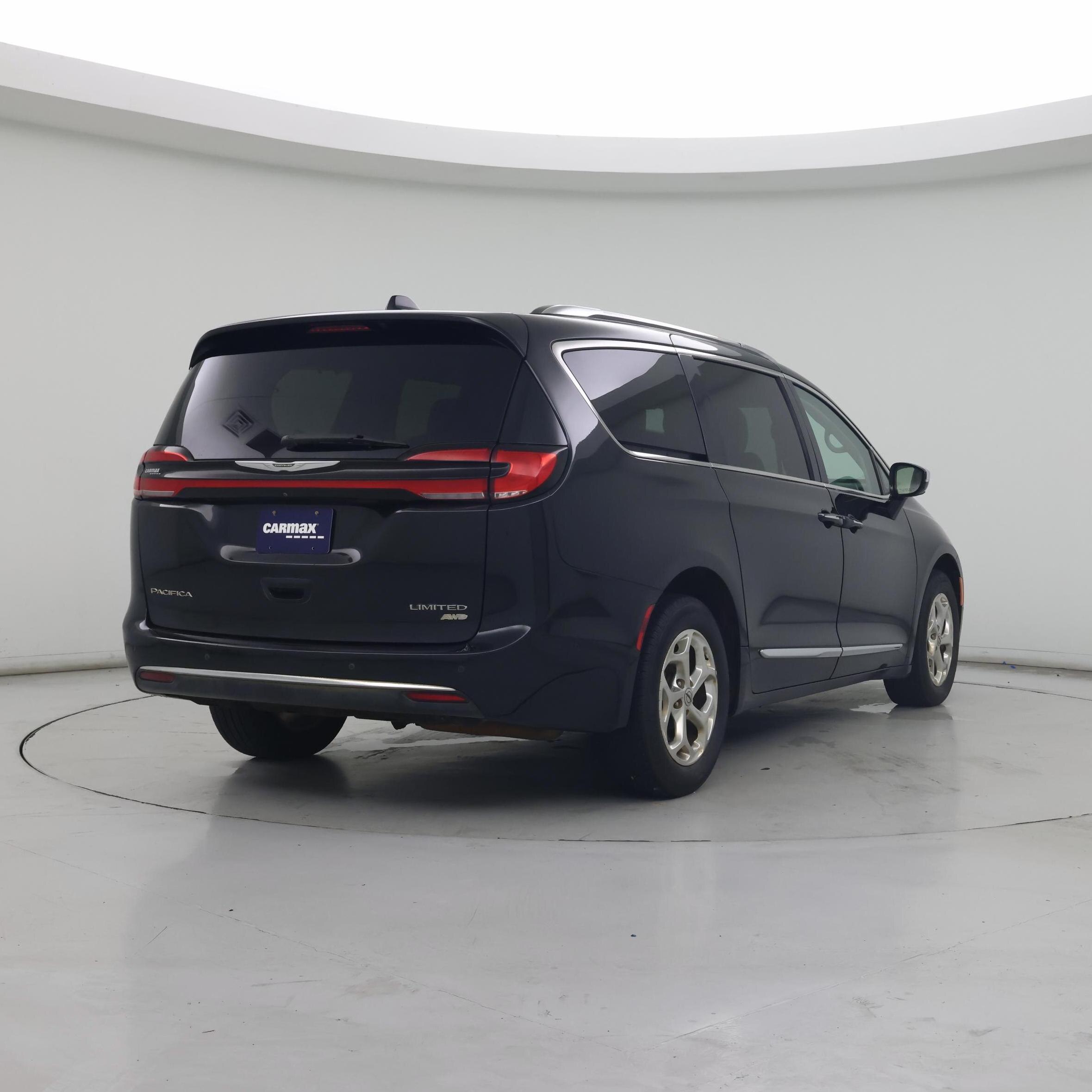 Thumbnail: 2021 Chrysler Pacifica - 8