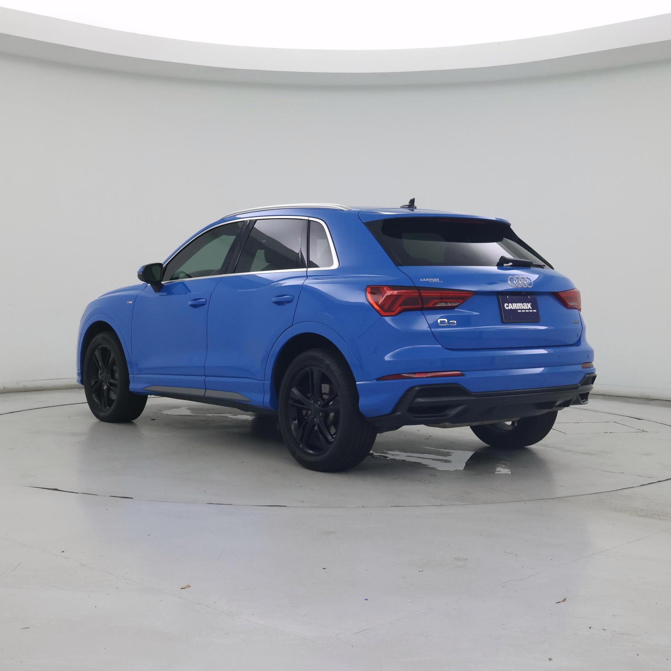 Thumbnail: 2021 Audi Q3 - 2