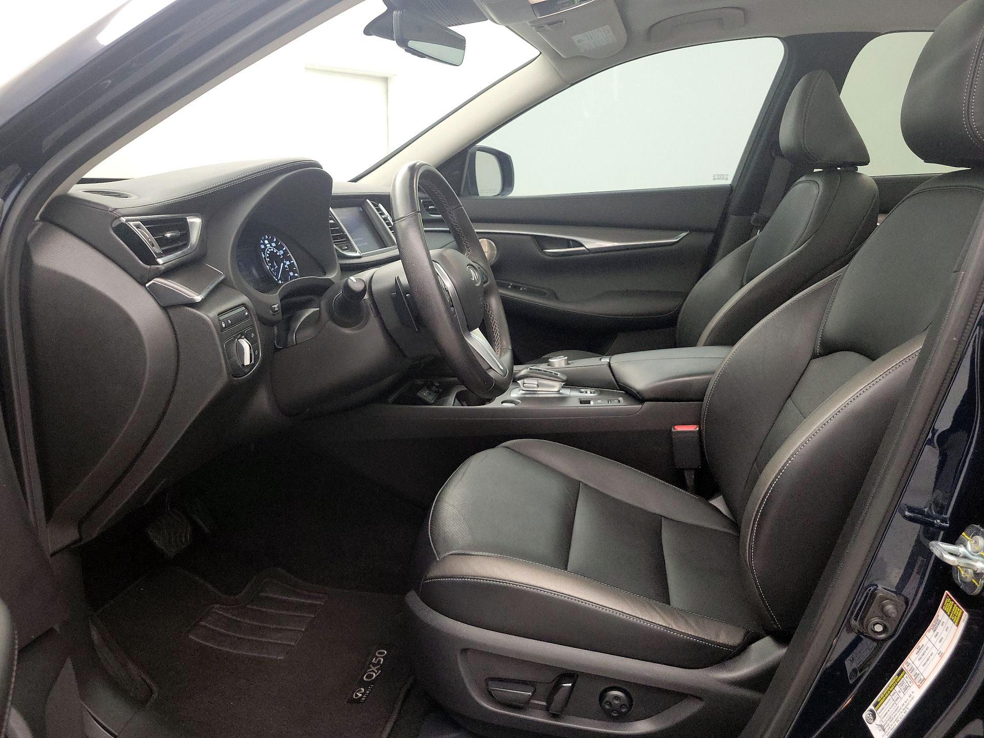 Thumbnail: 2023 INFINITI QX50 - 11
