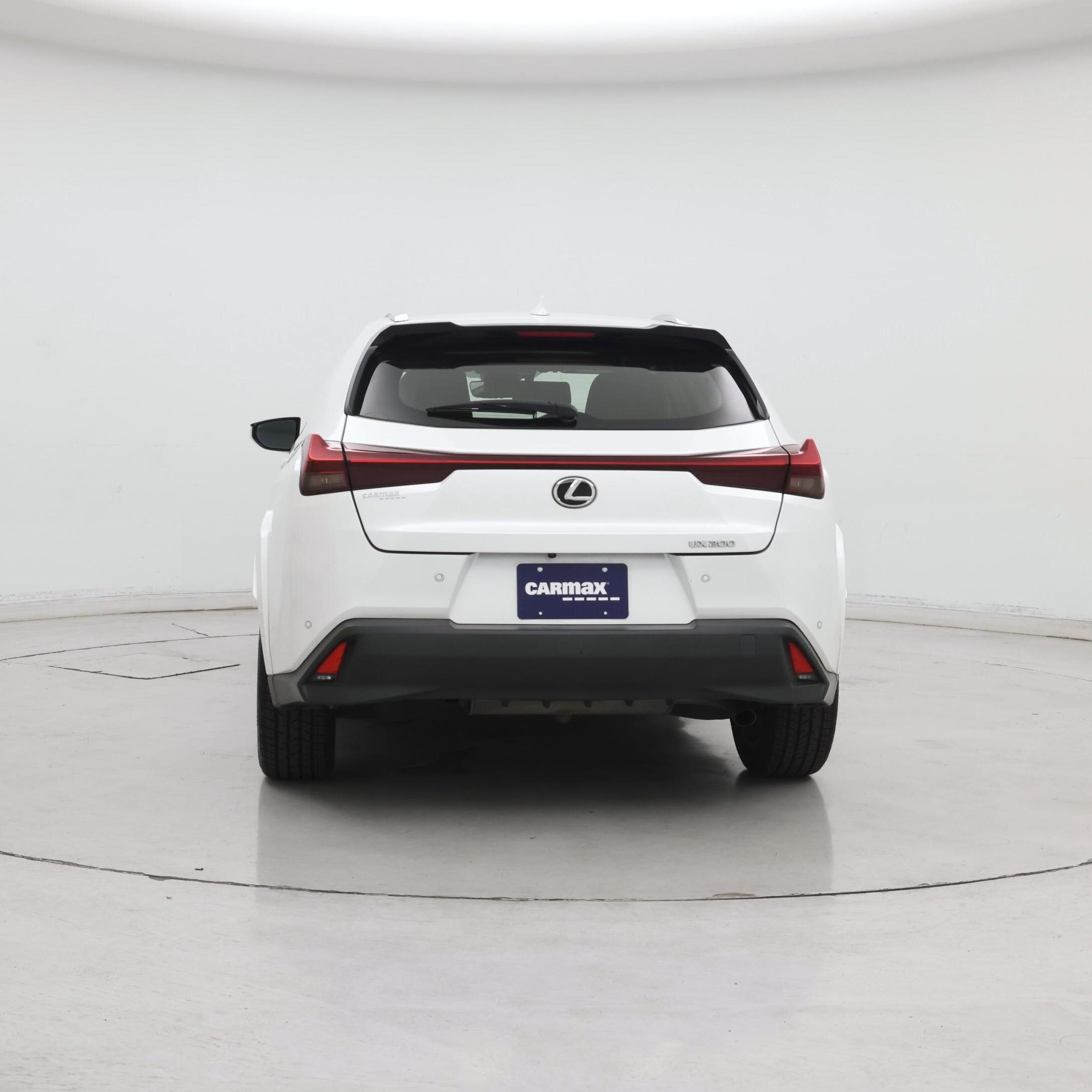 Thumbnail: 2022 Lexus UX - 6