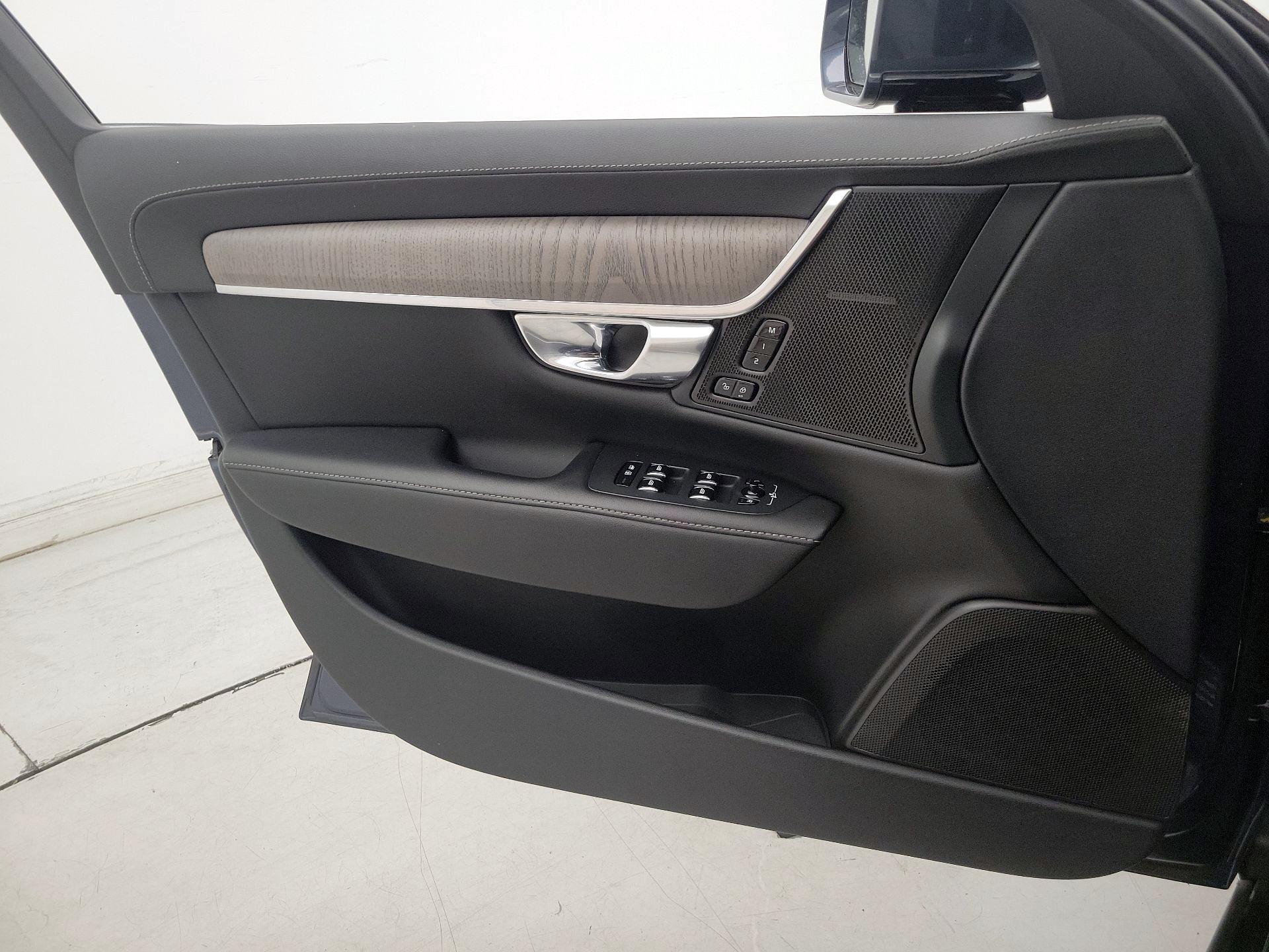 Thumbnail: 2022 Volvo S90 - 12