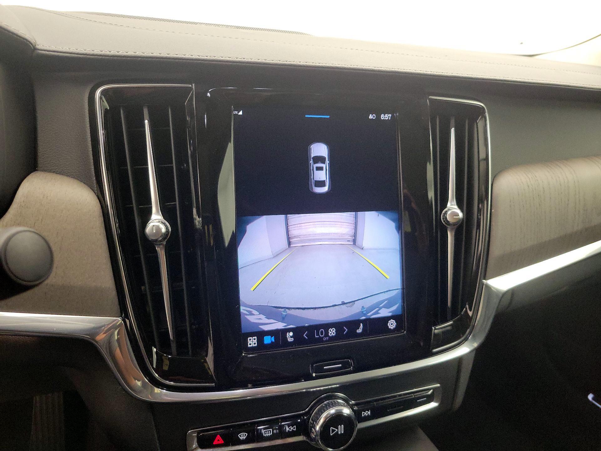 Thumbnail: 2022 Volvo S90 - 14