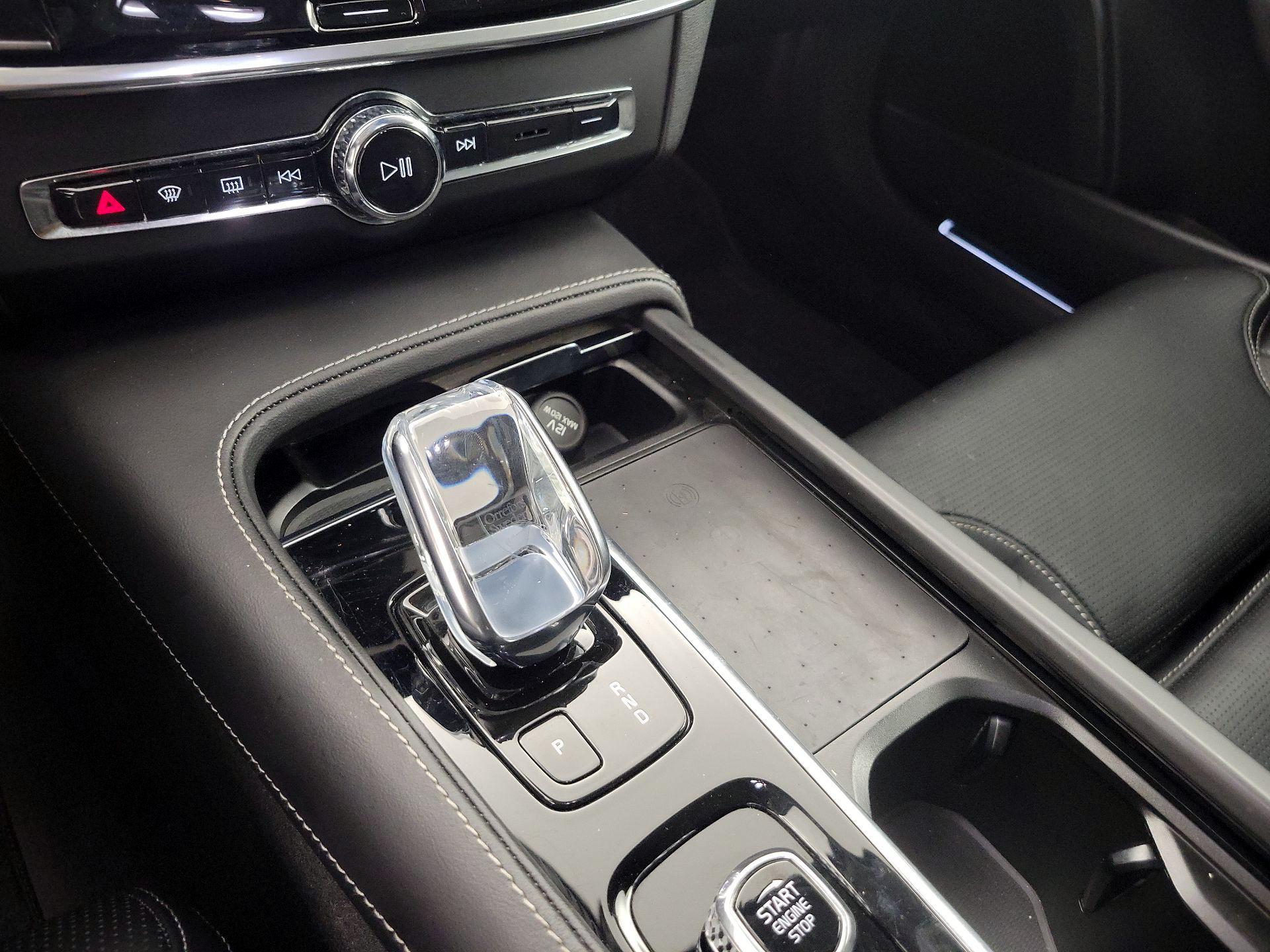 Thumbnail: 2022 Volvo S90 - 17