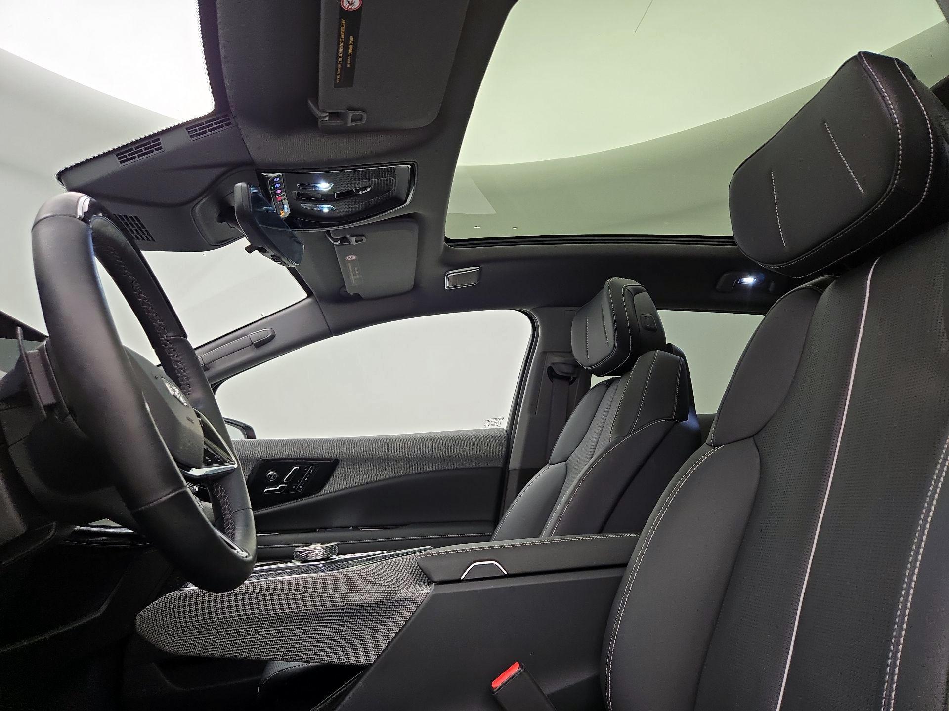Thumbnail: 2025 Cadillac Optiq - 19