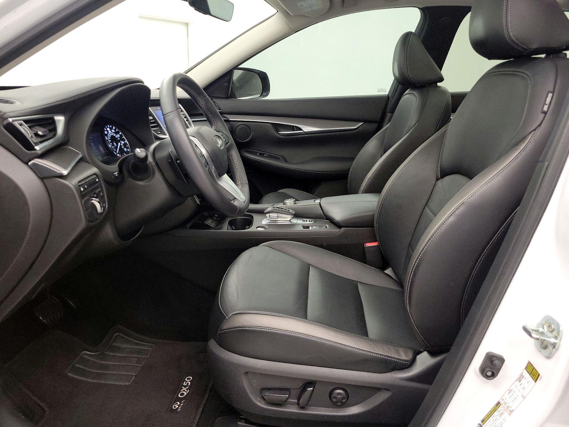 Thumbnail: 2023 INFINITI QX50 - 11