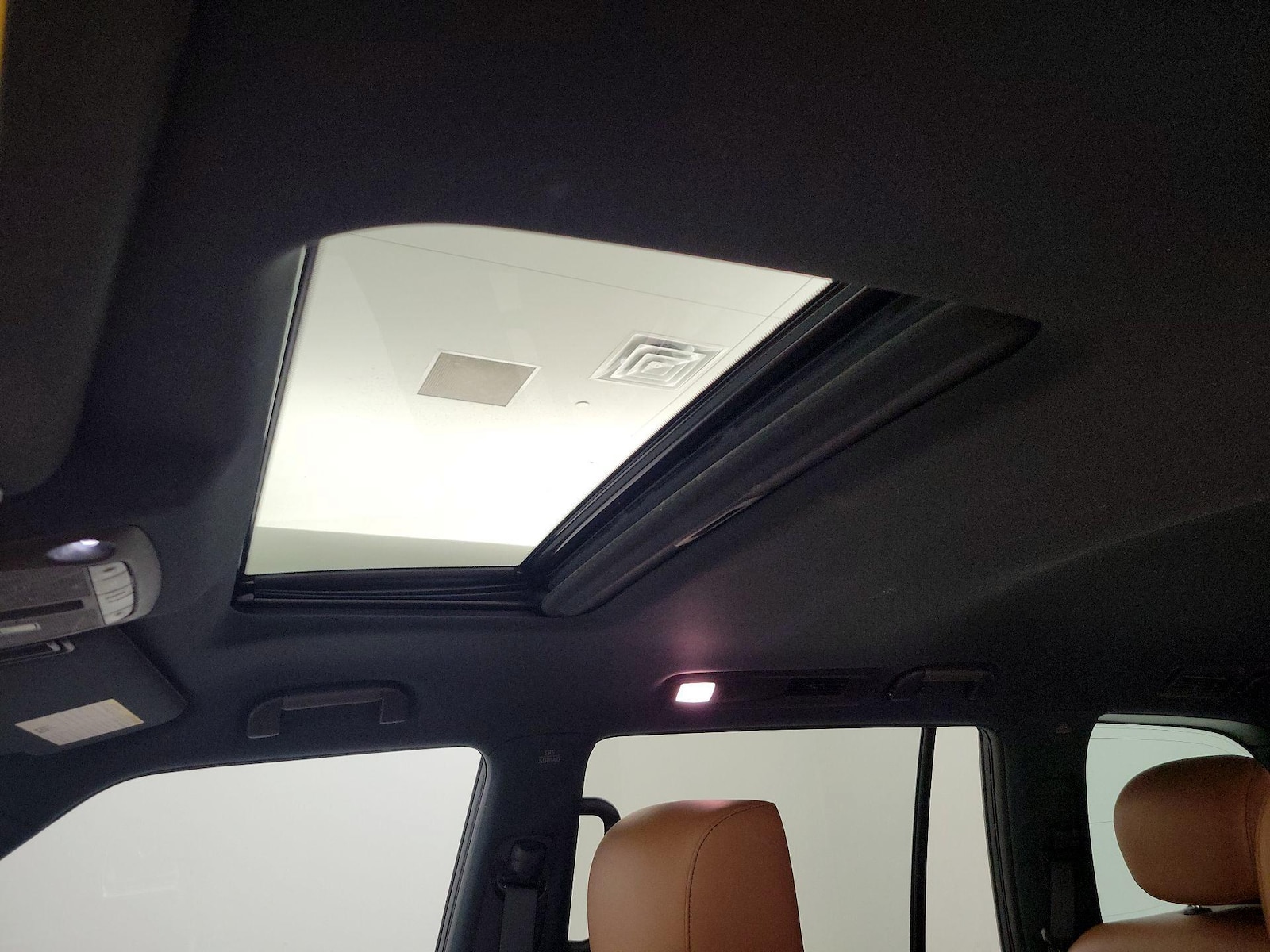 Sunroof(s) & Overhead Airbags