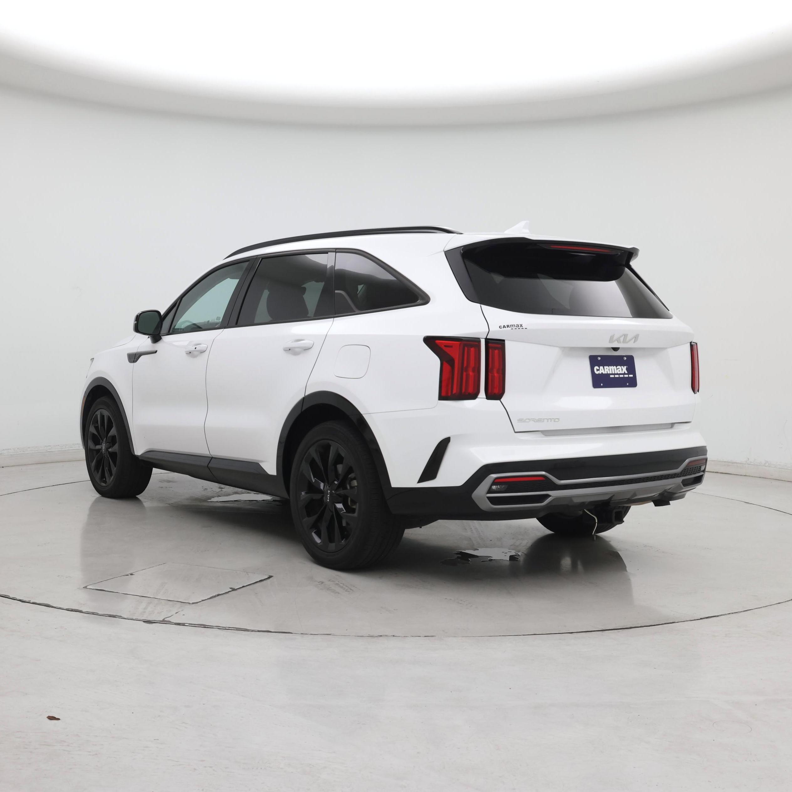 Thumbnail: 2023 Kia Sorento - 2