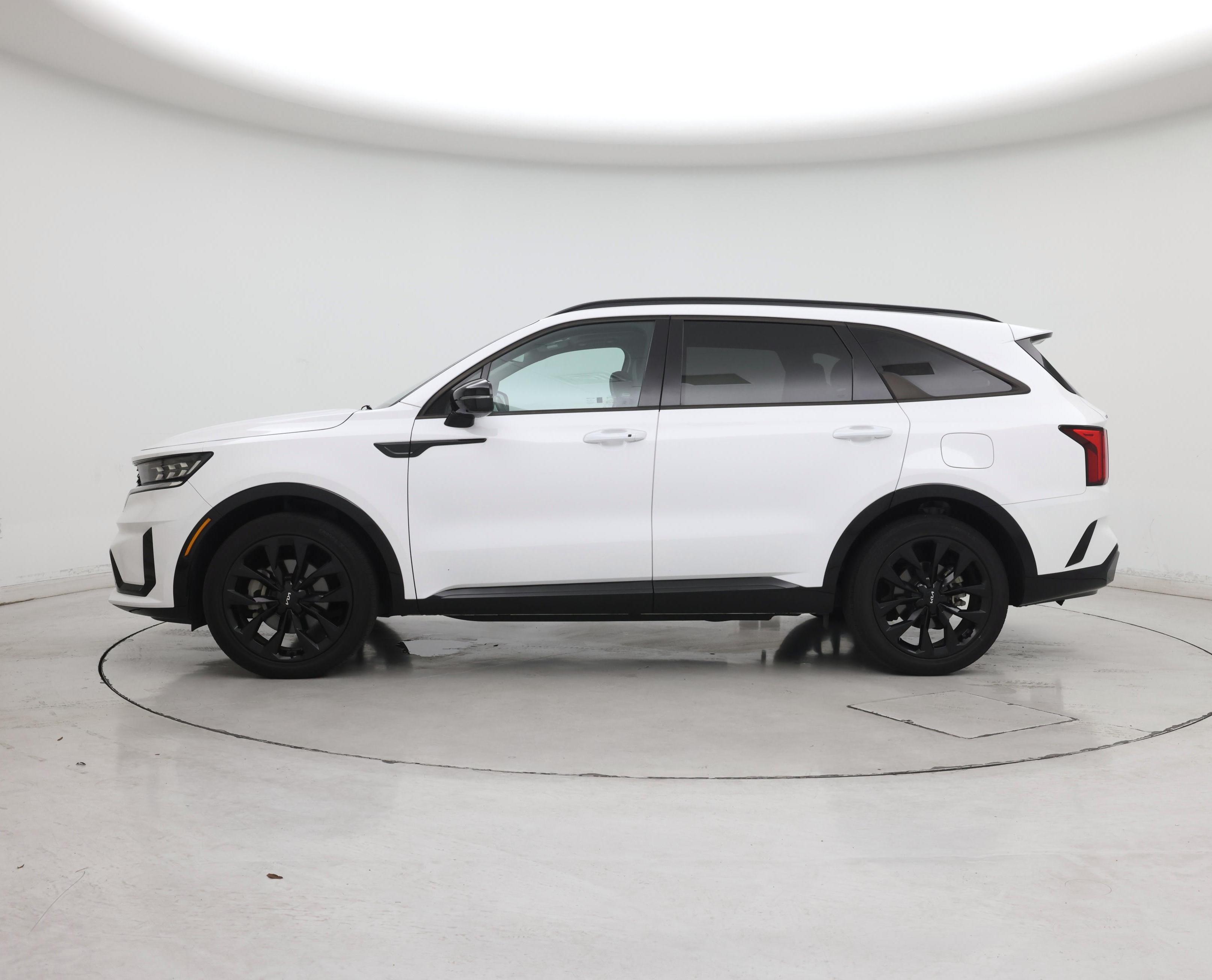 Thumbnail: 2023 Kia Sorento - 3