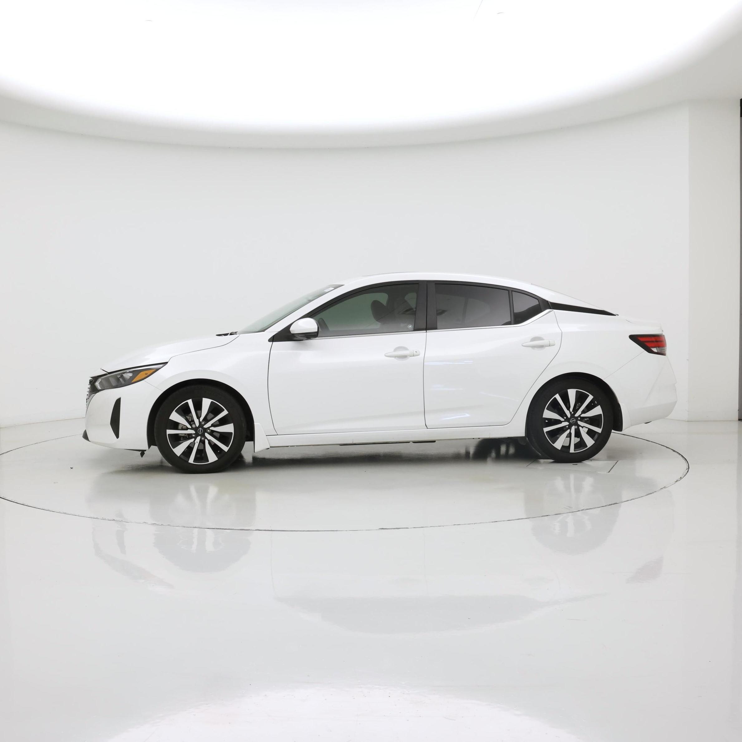 Thumbnail: 2025 Nissan Sentra - 3