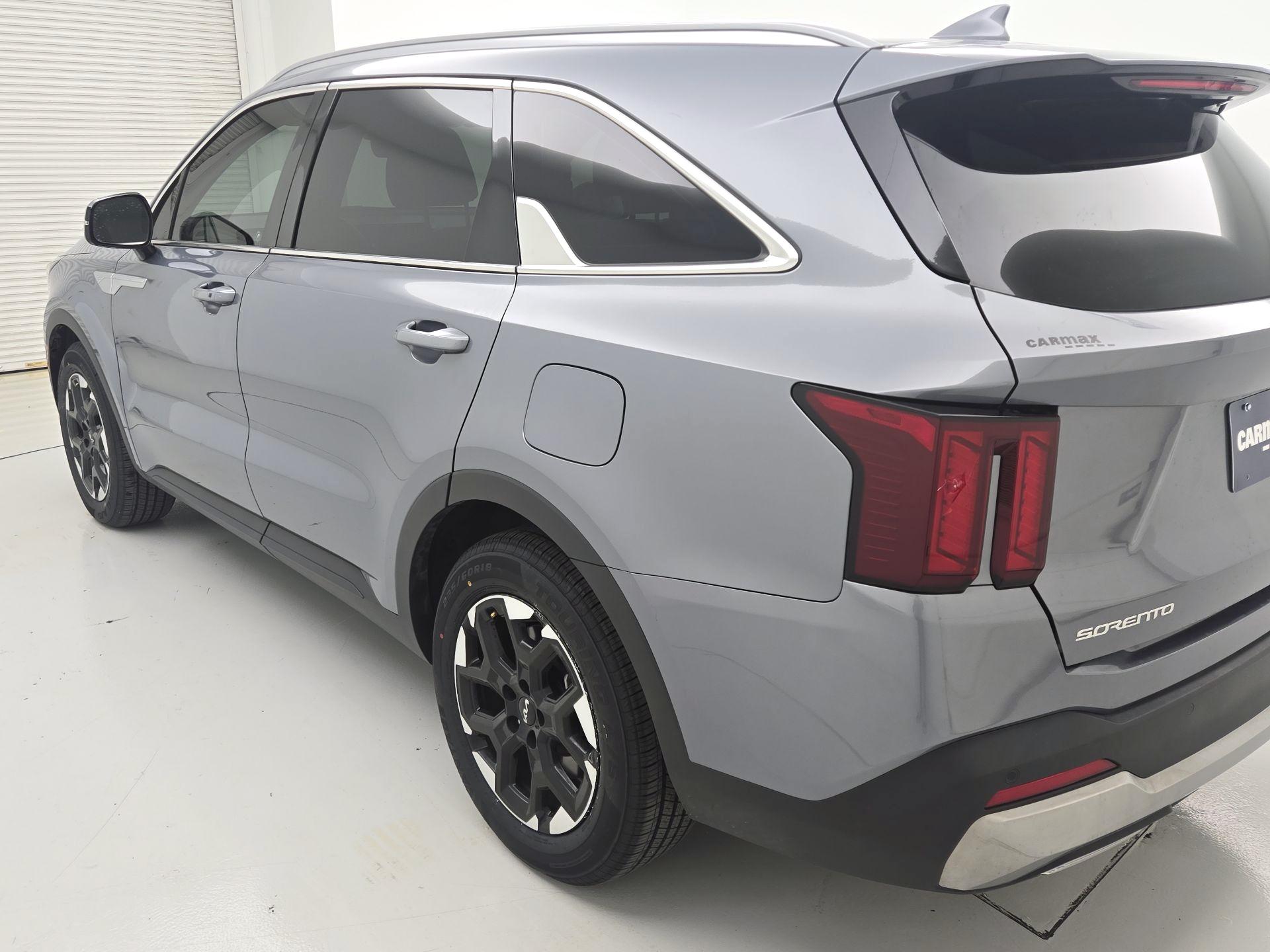 Thumbnail: 2024 Kia Sorento - 7