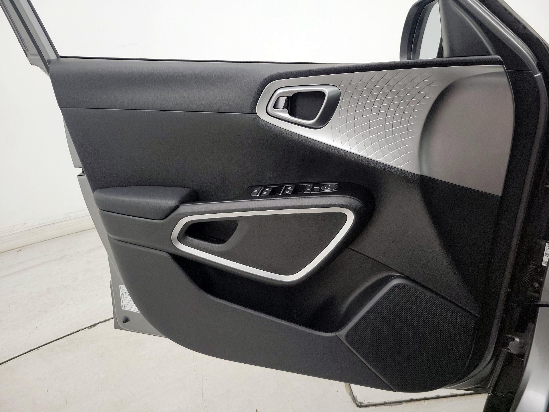 Thumbnail: 2025 Kia Soul - 12