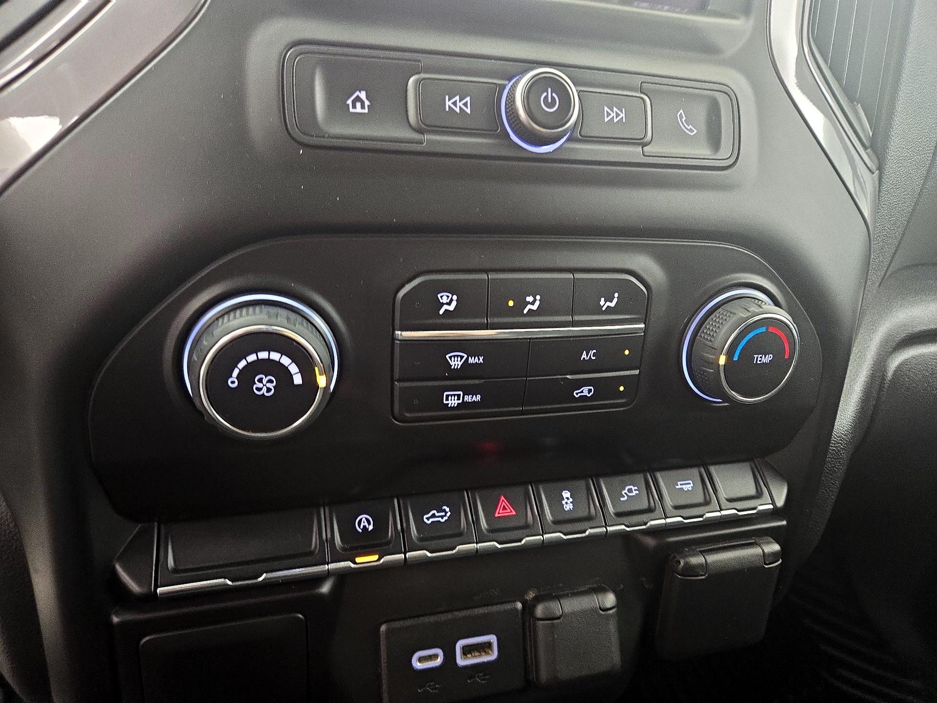 Thumbnail: 2021 Chevrolet Silverado 1500 - 16