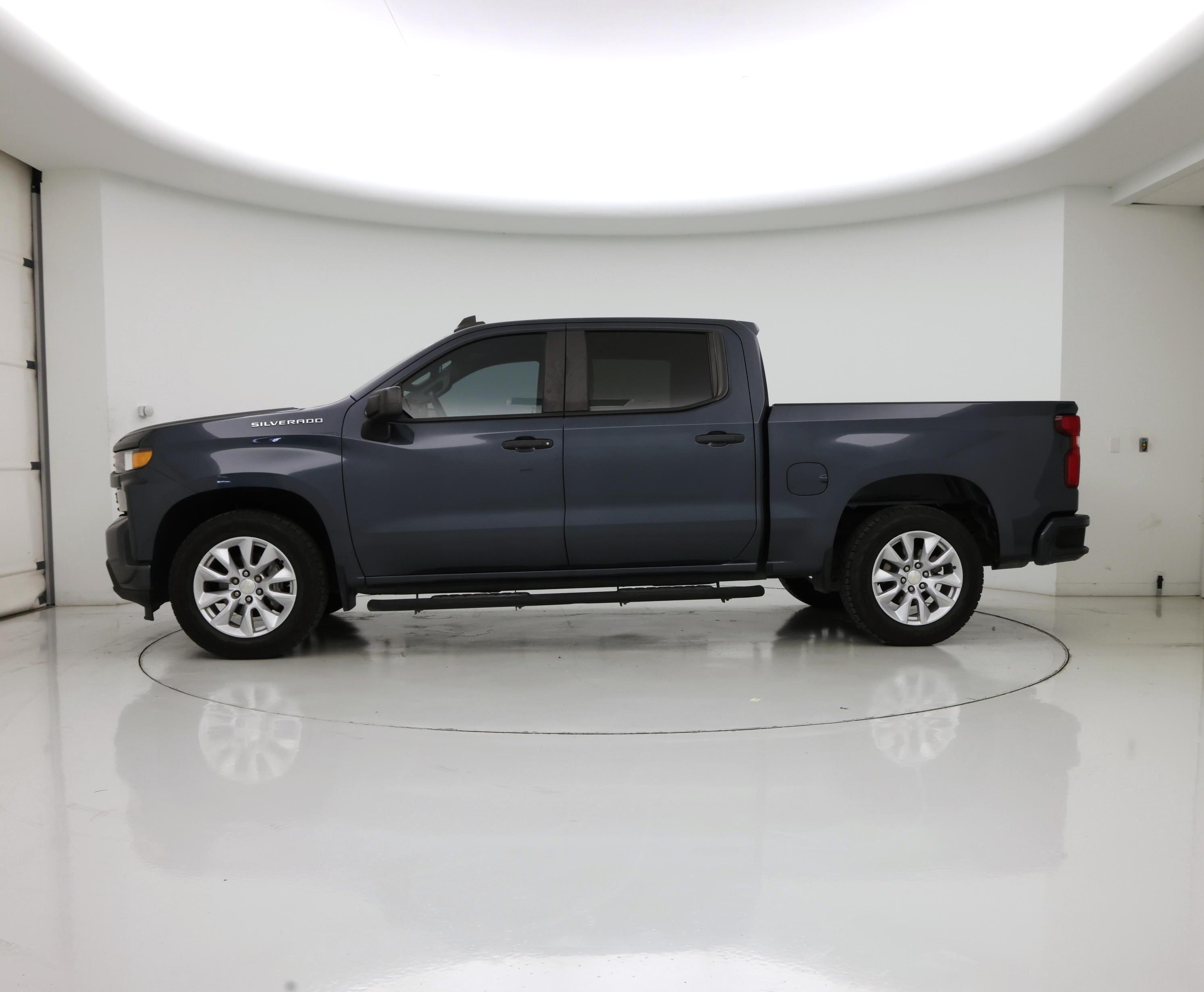 Thumbnail: 2021 Chevrolet Silverado 1500 - 3