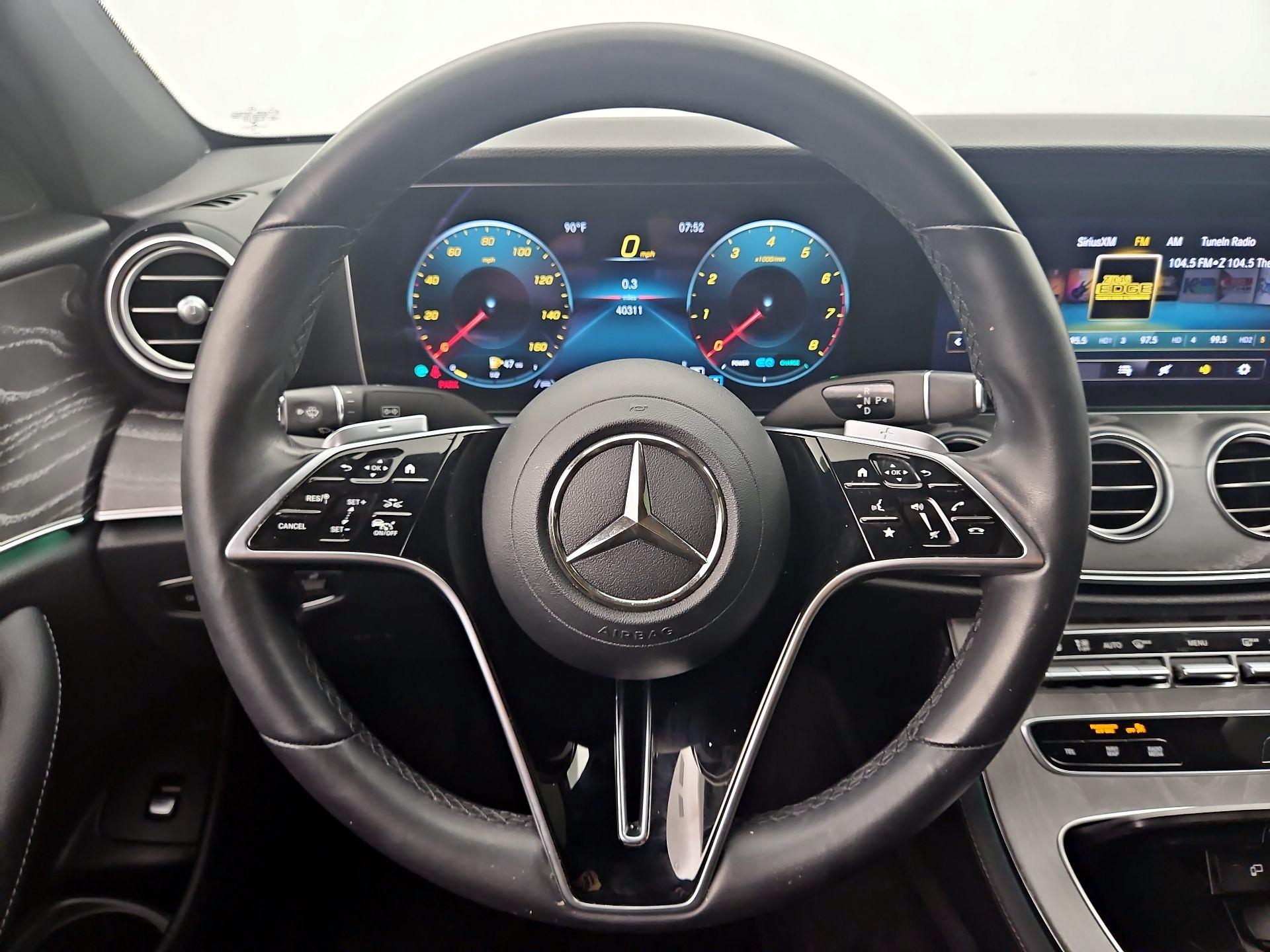Thumbnail: 2021 Mercedes-Benz E-Class - 10