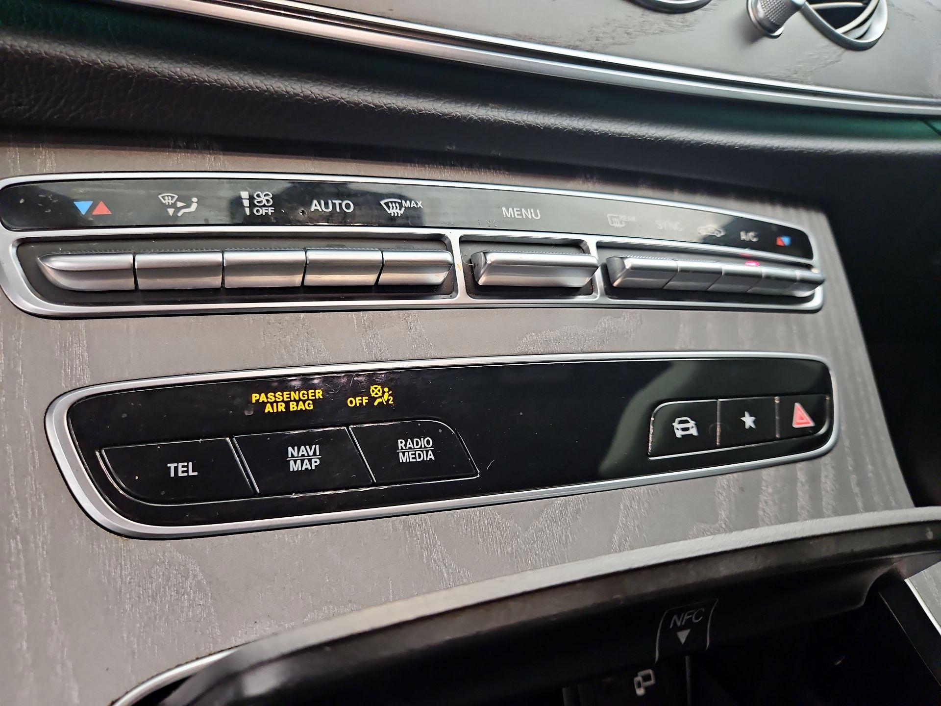 Thumbnail: 2021 Mercedes-Benz E-Class - 17