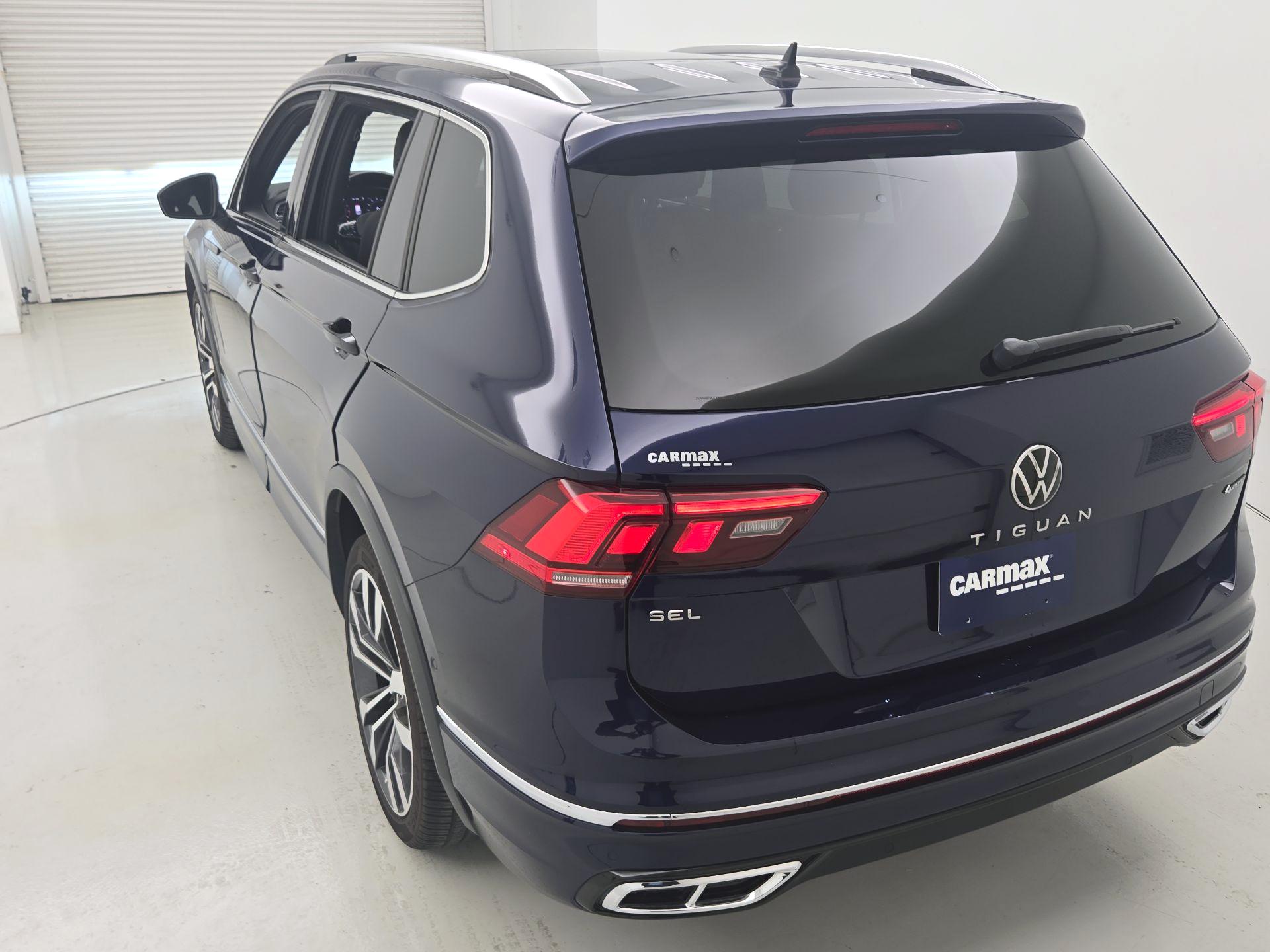 Thumbnail: 2022 Volkswagen Tiguan - 7