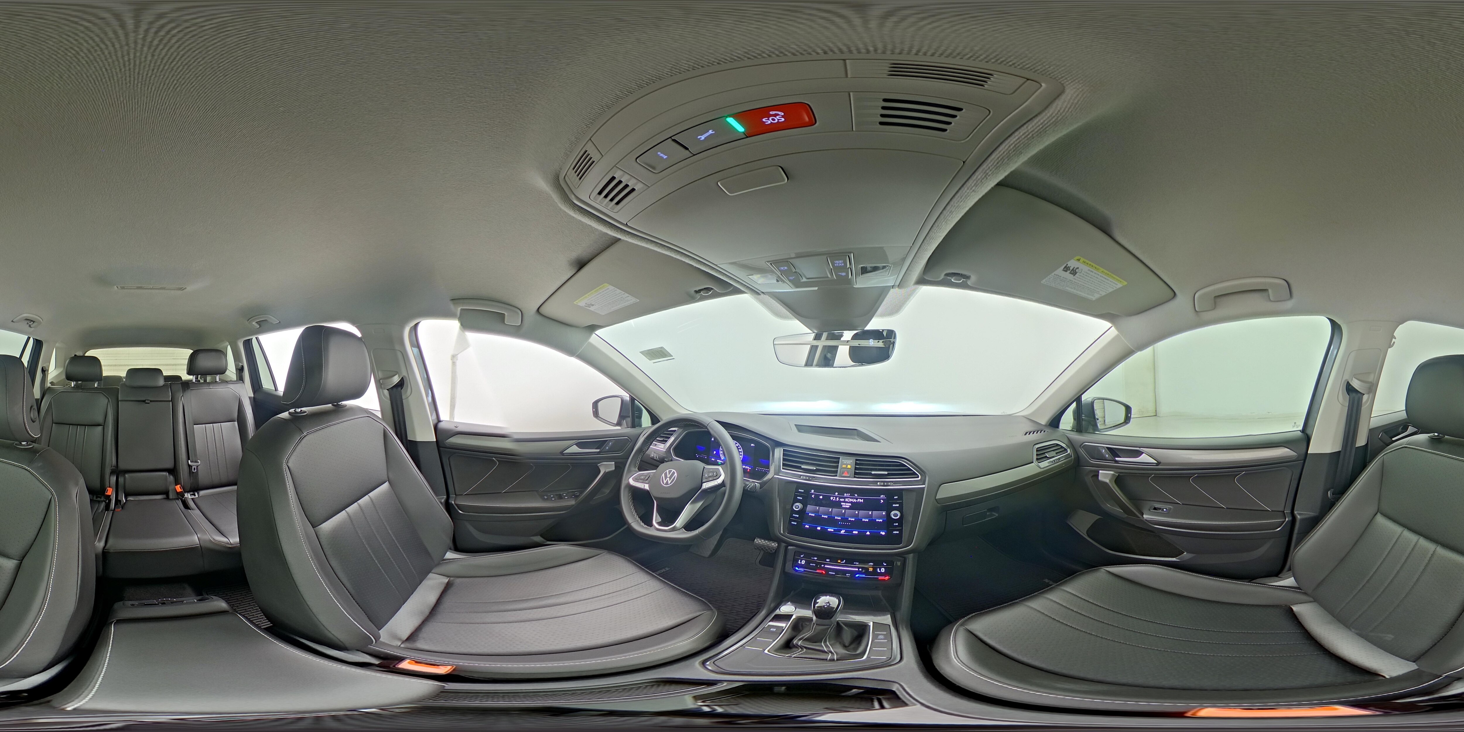2022 Volkswagen Tiguan SE - Photo 24