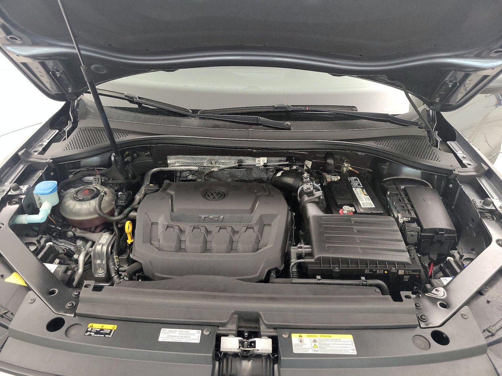 2022 Volkswagen Tiguan SE - Photo 22
