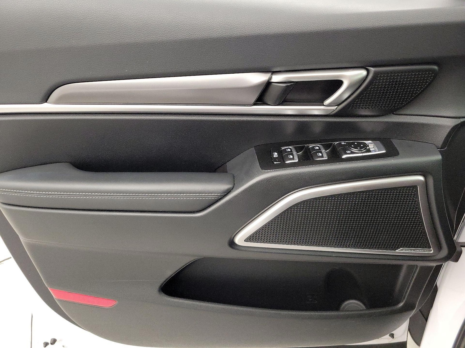 2025 Kia Telluride S - Photo 13