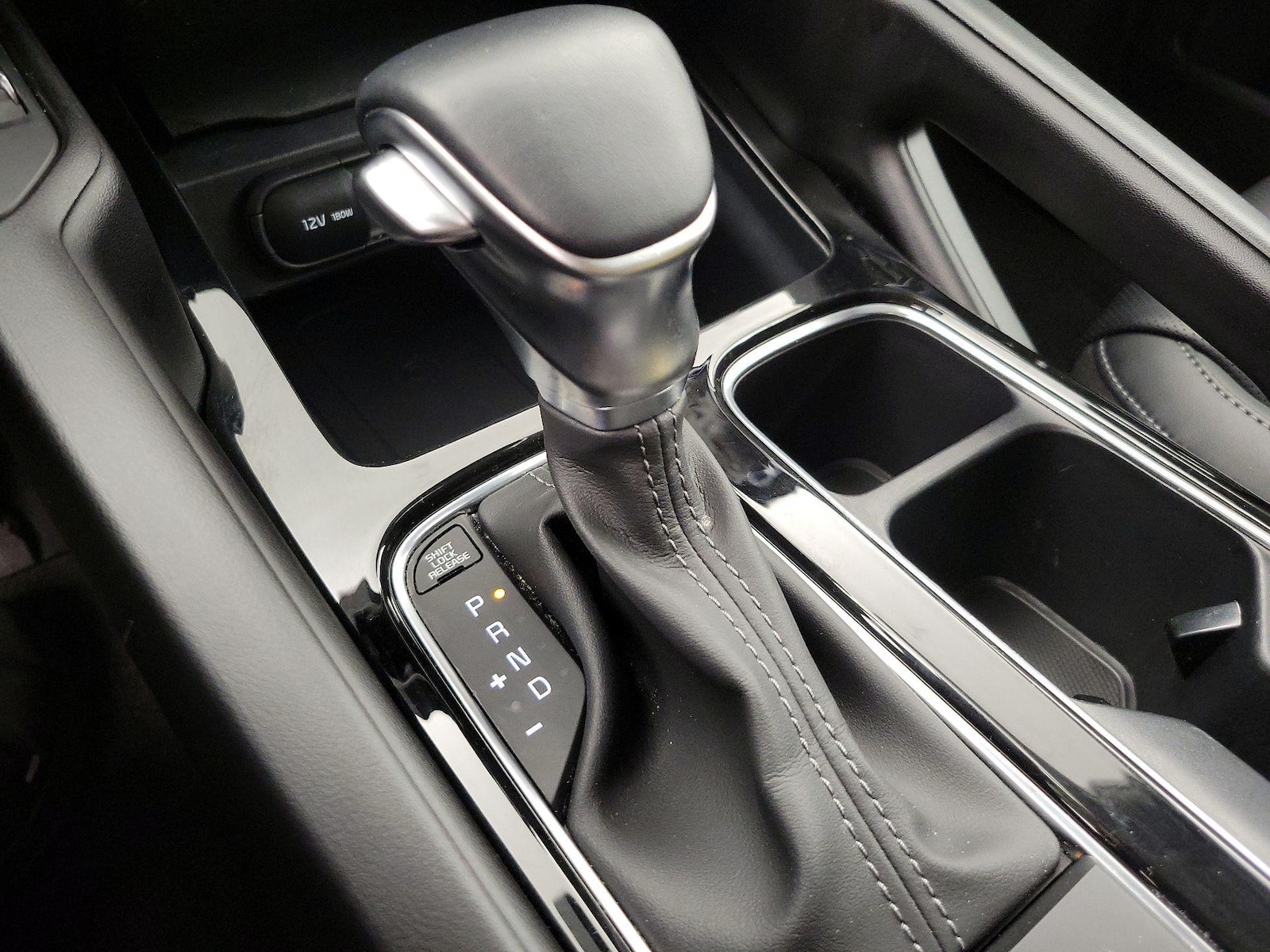 2025 Kia Telluride S - Photo 19