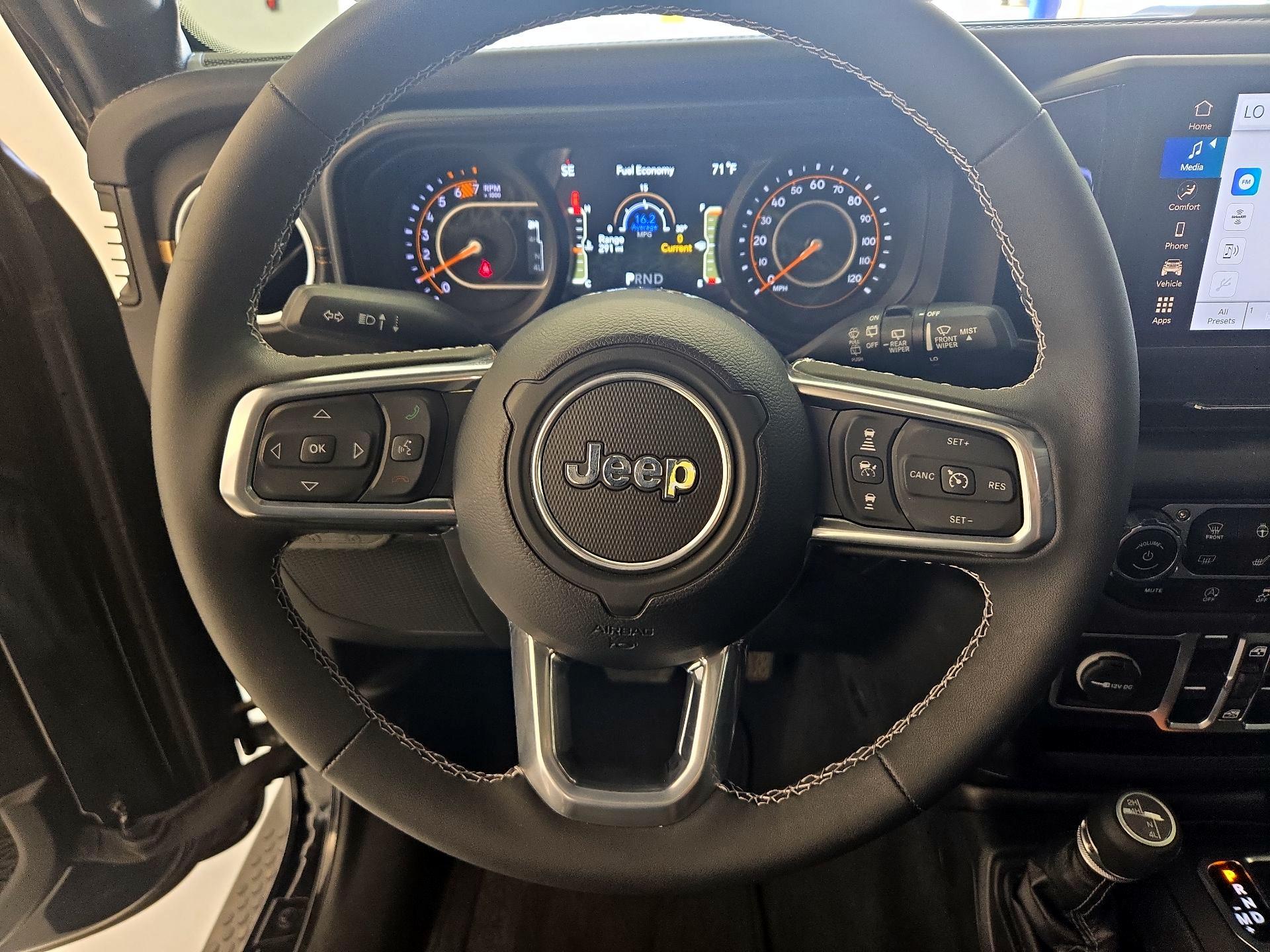 Thumbnail: 2025 Jeep Wrangler - 10