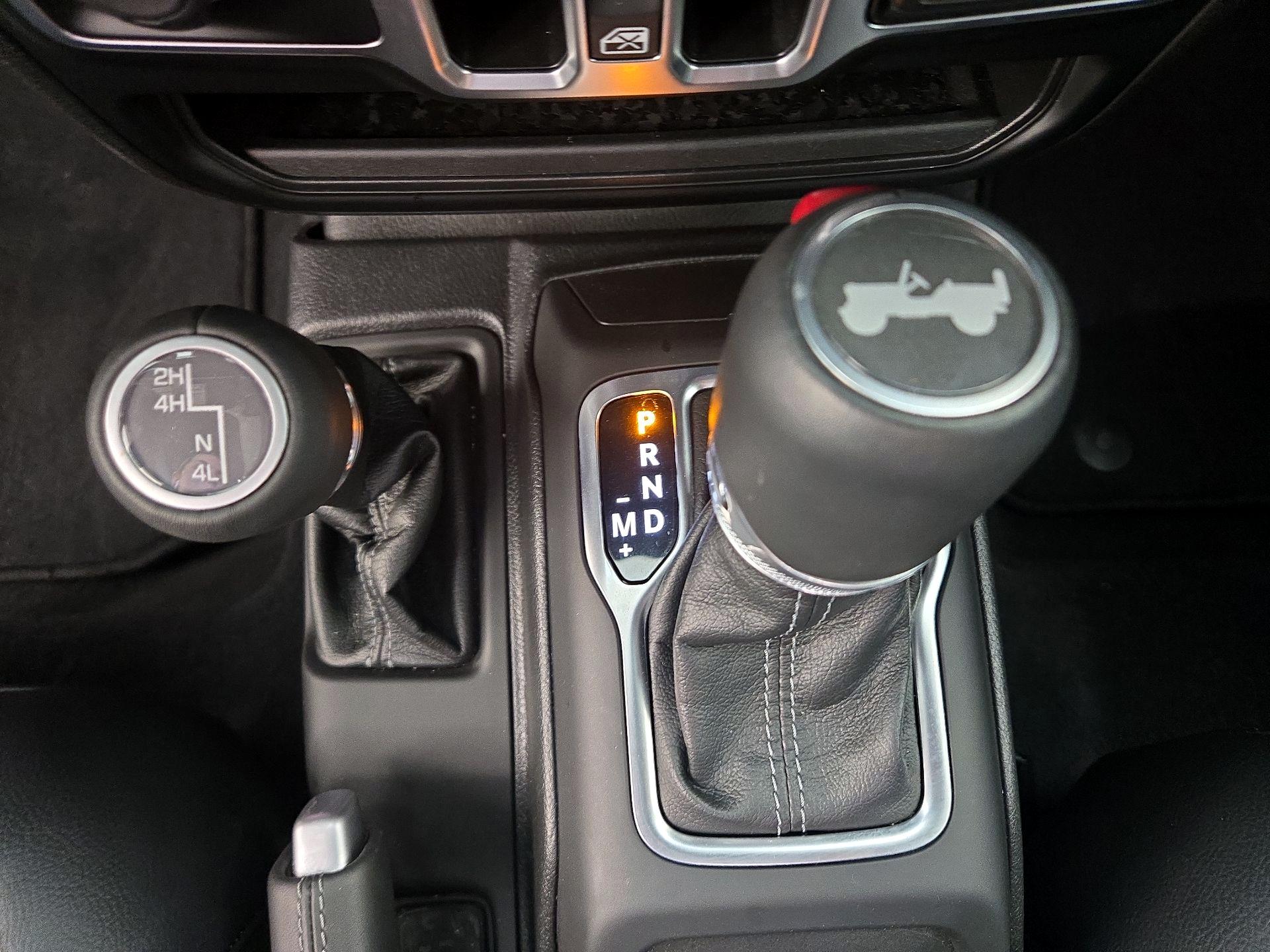 Thumbnail: 2025 Jeep Wrangler - 17