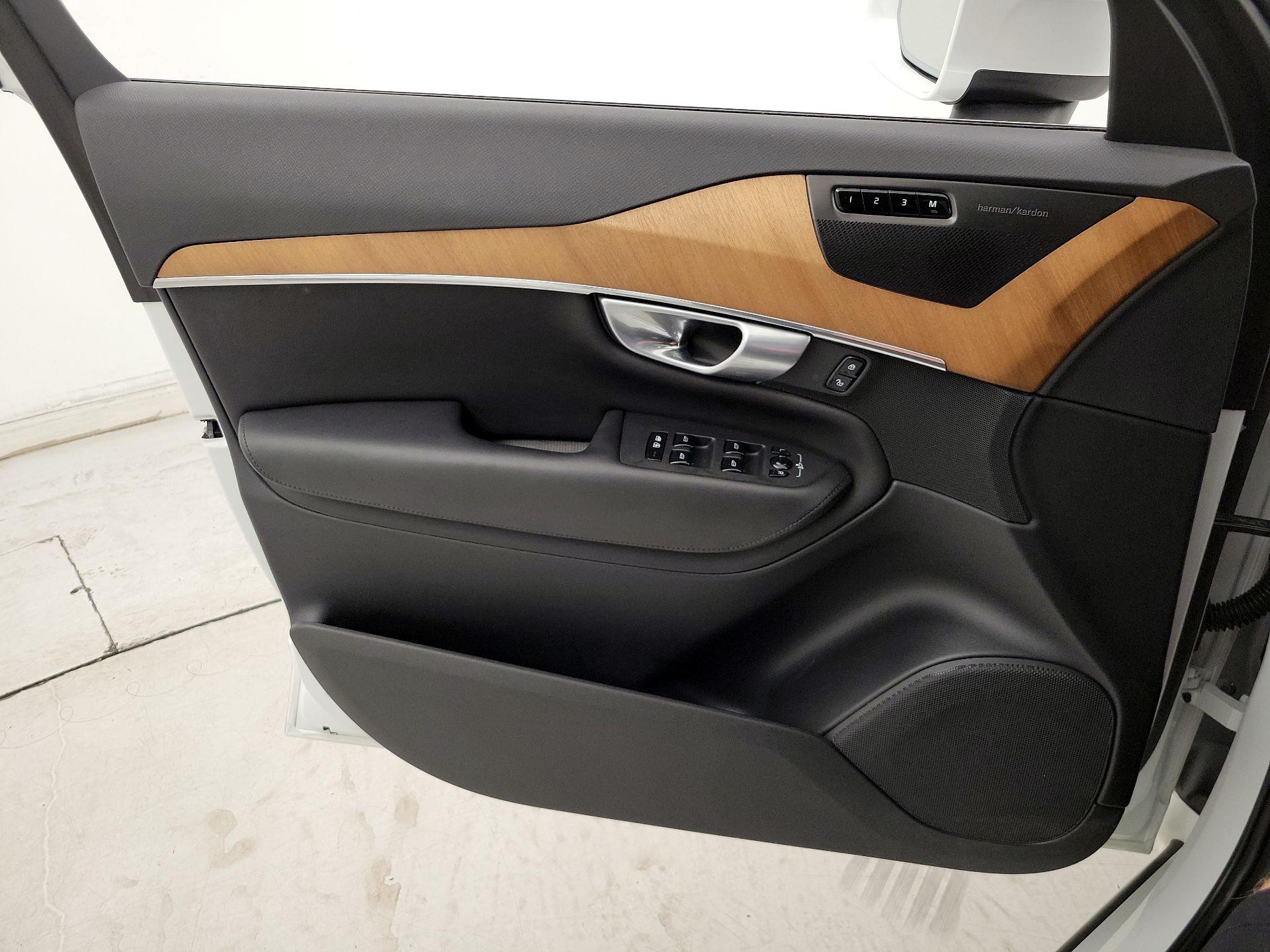 Thumbnail: 2024 Volvo XC90 - 12