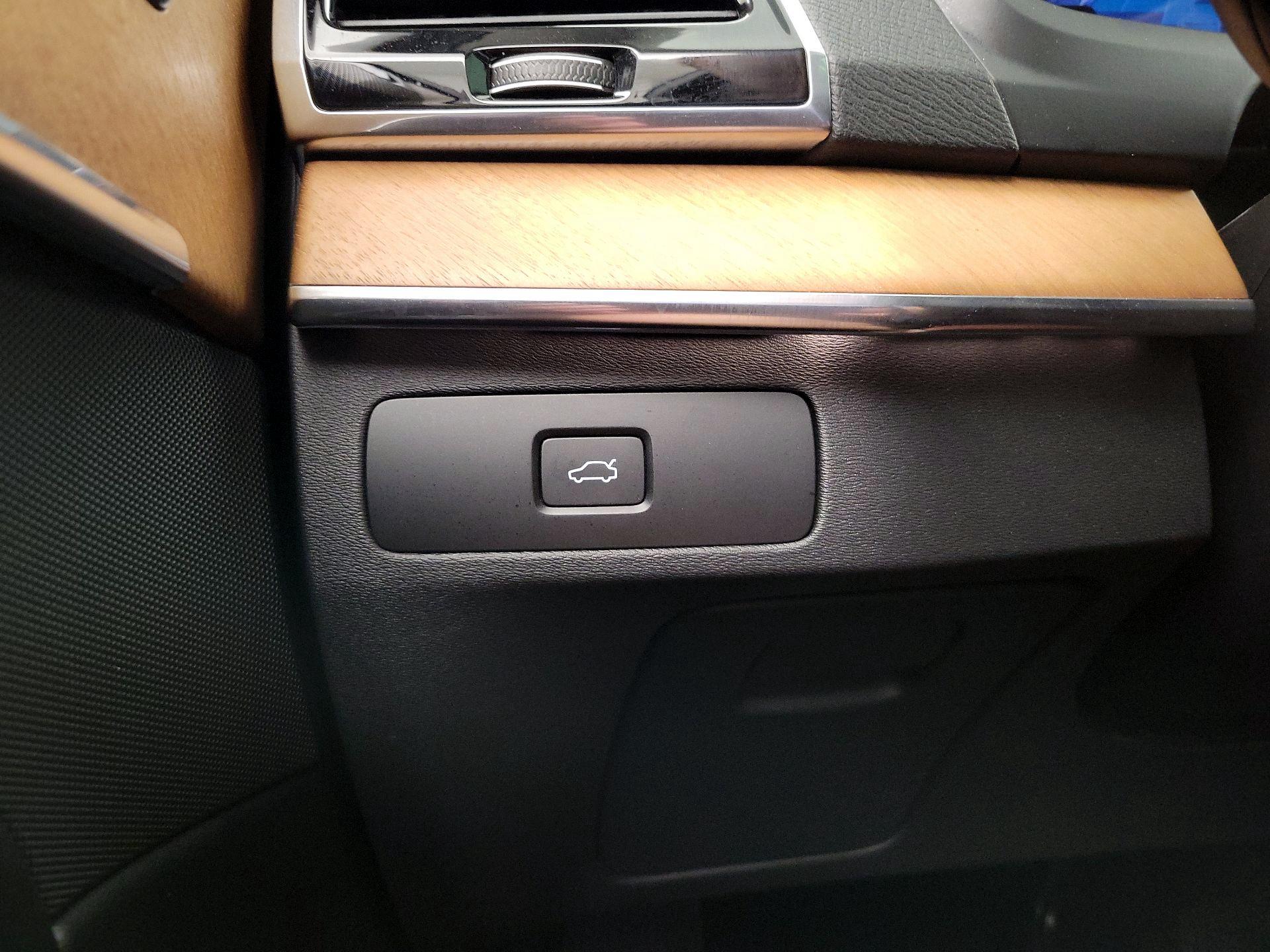 Thumbnail: 2024 Volvo XC90 - 13