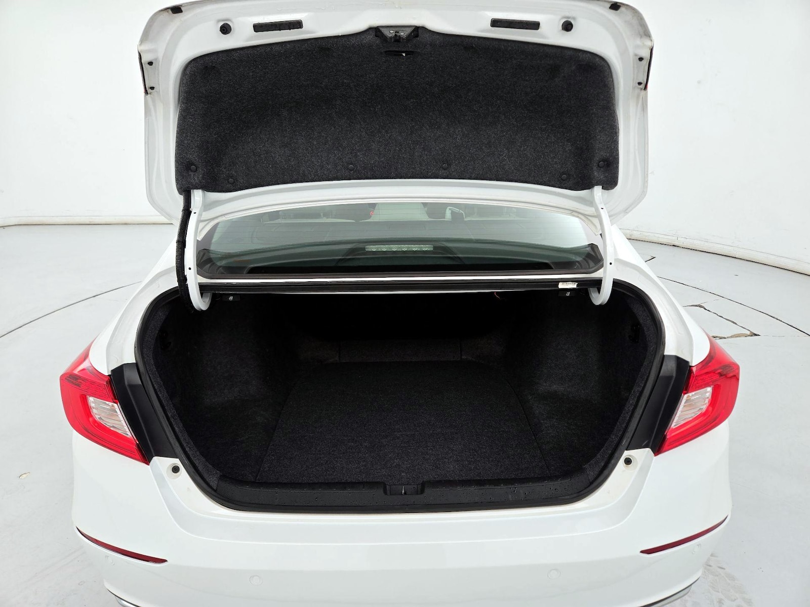 2021 Honda Accord EX-L - Photo 22