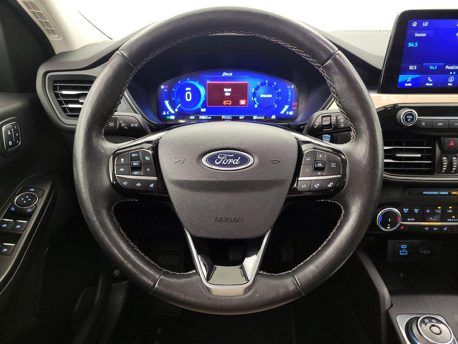 2022 Ford Escape Titanium - Photo 11