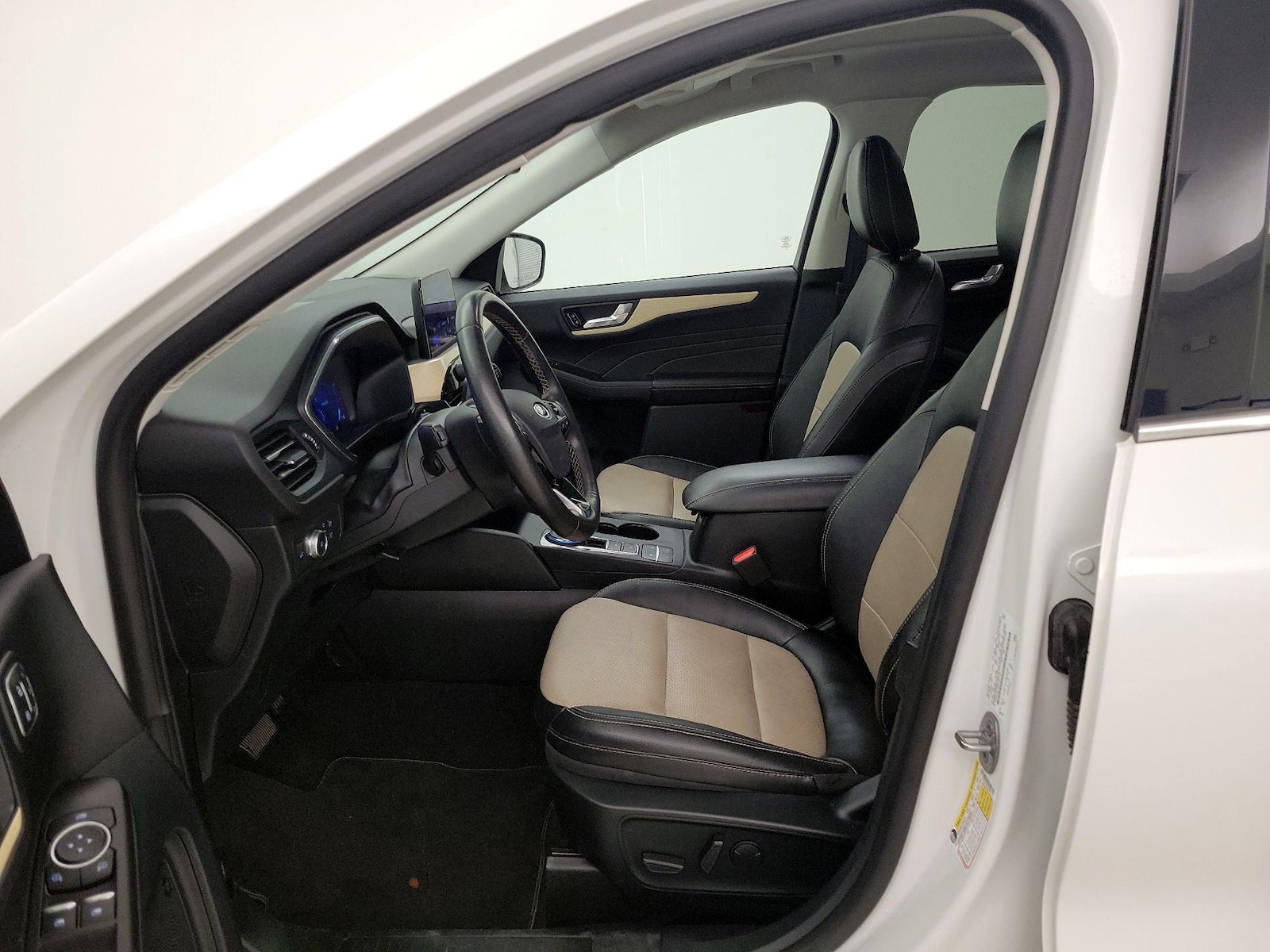 2022 Ford Escape Titanium - Photo 12