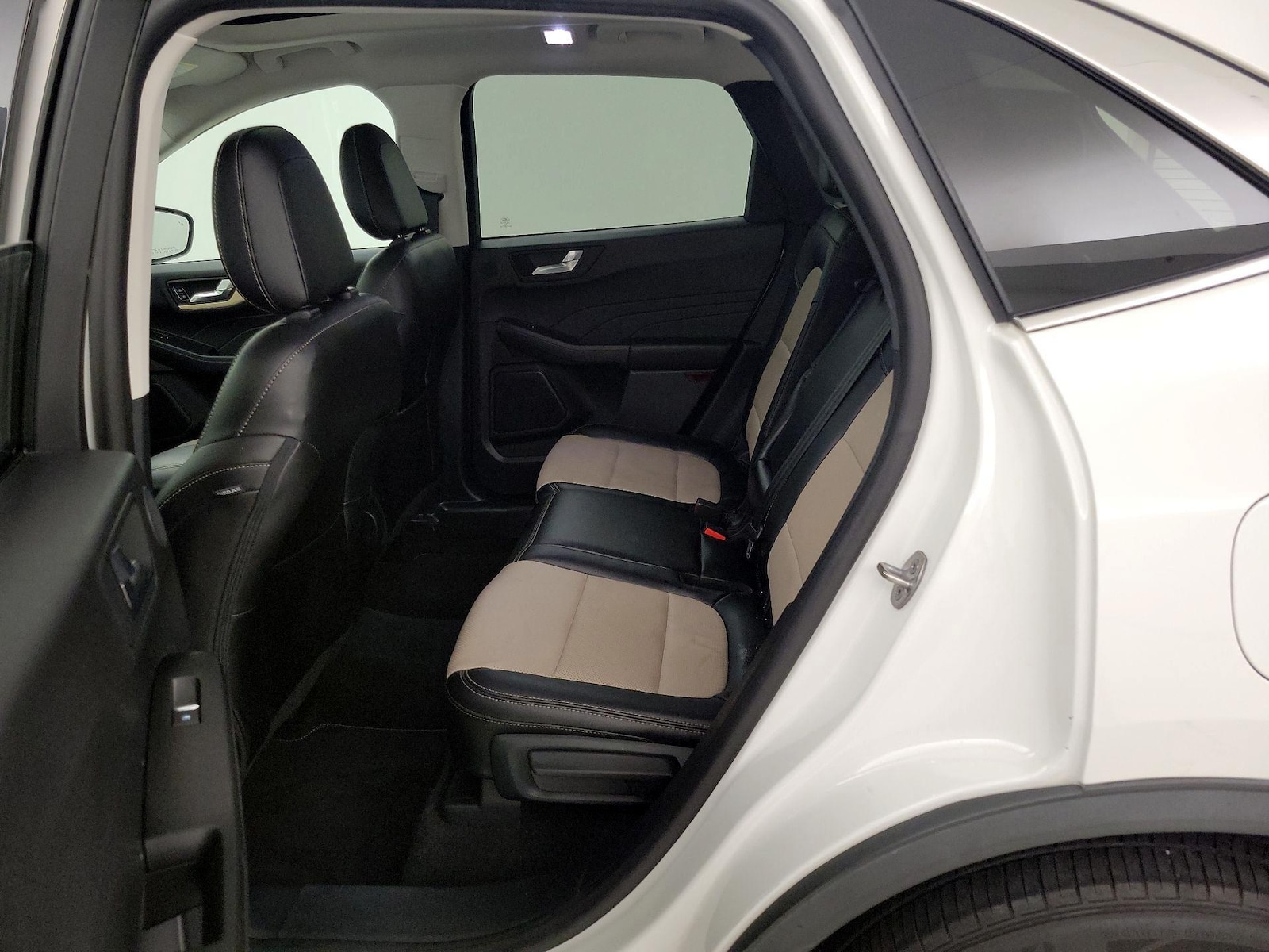 2022 Ford Escape Titanium - Photo 21