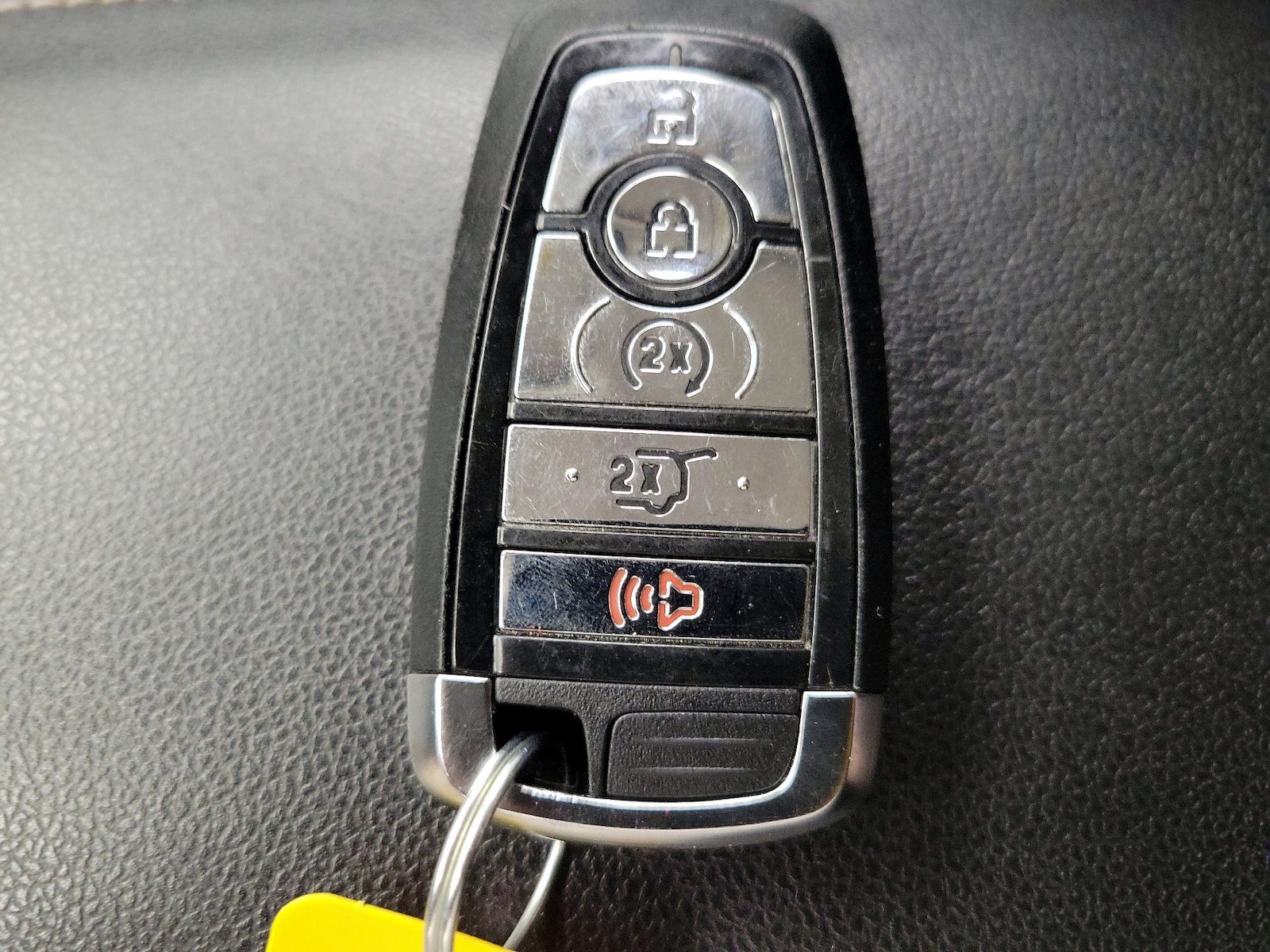 2022 Ford Escape Titanium - Photo 24
