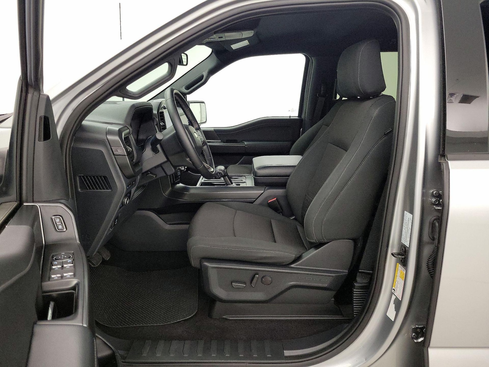 2024 Ford F-150 XLT - Photo 12