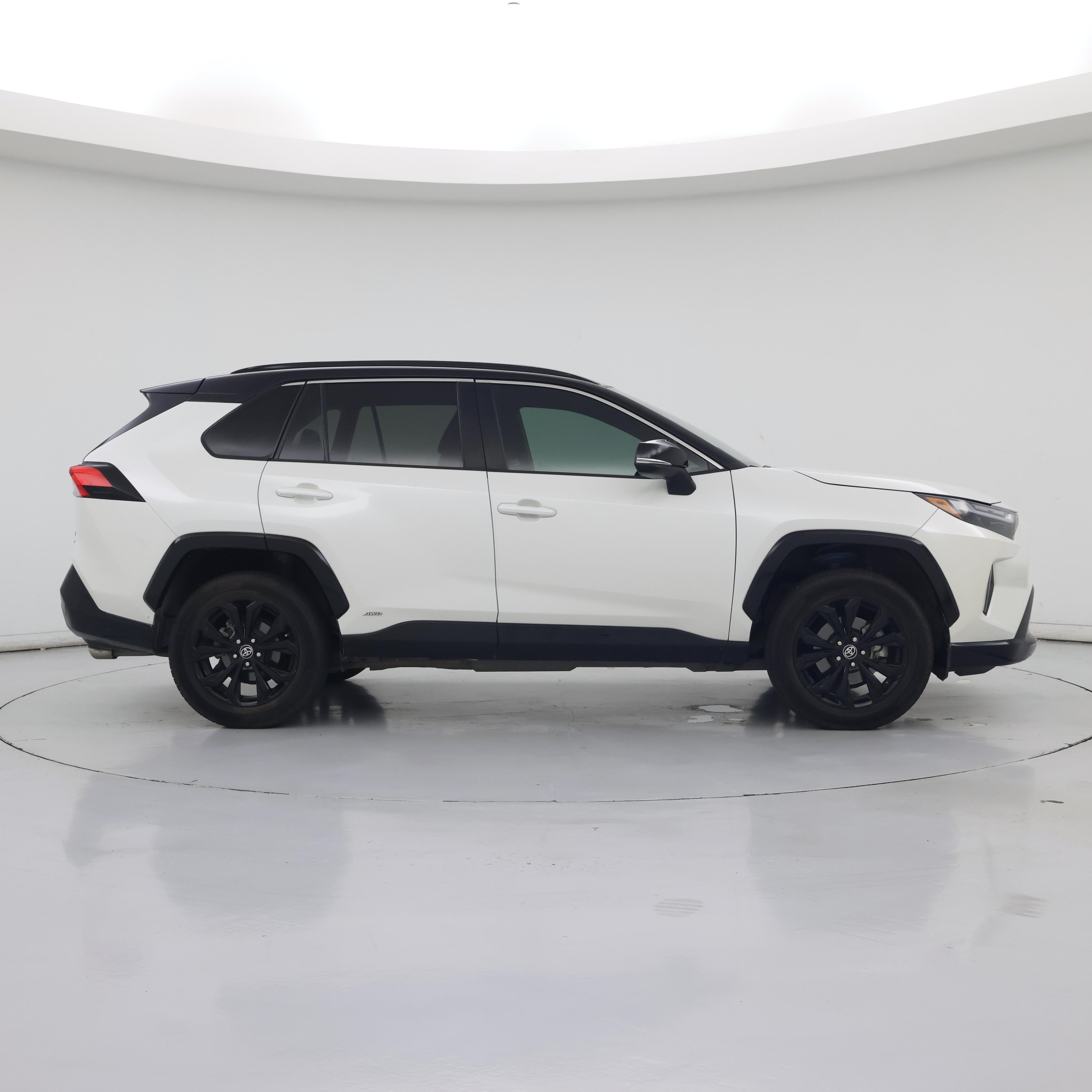 Thumbnail: 2022 Toyota RAV4 - 7
