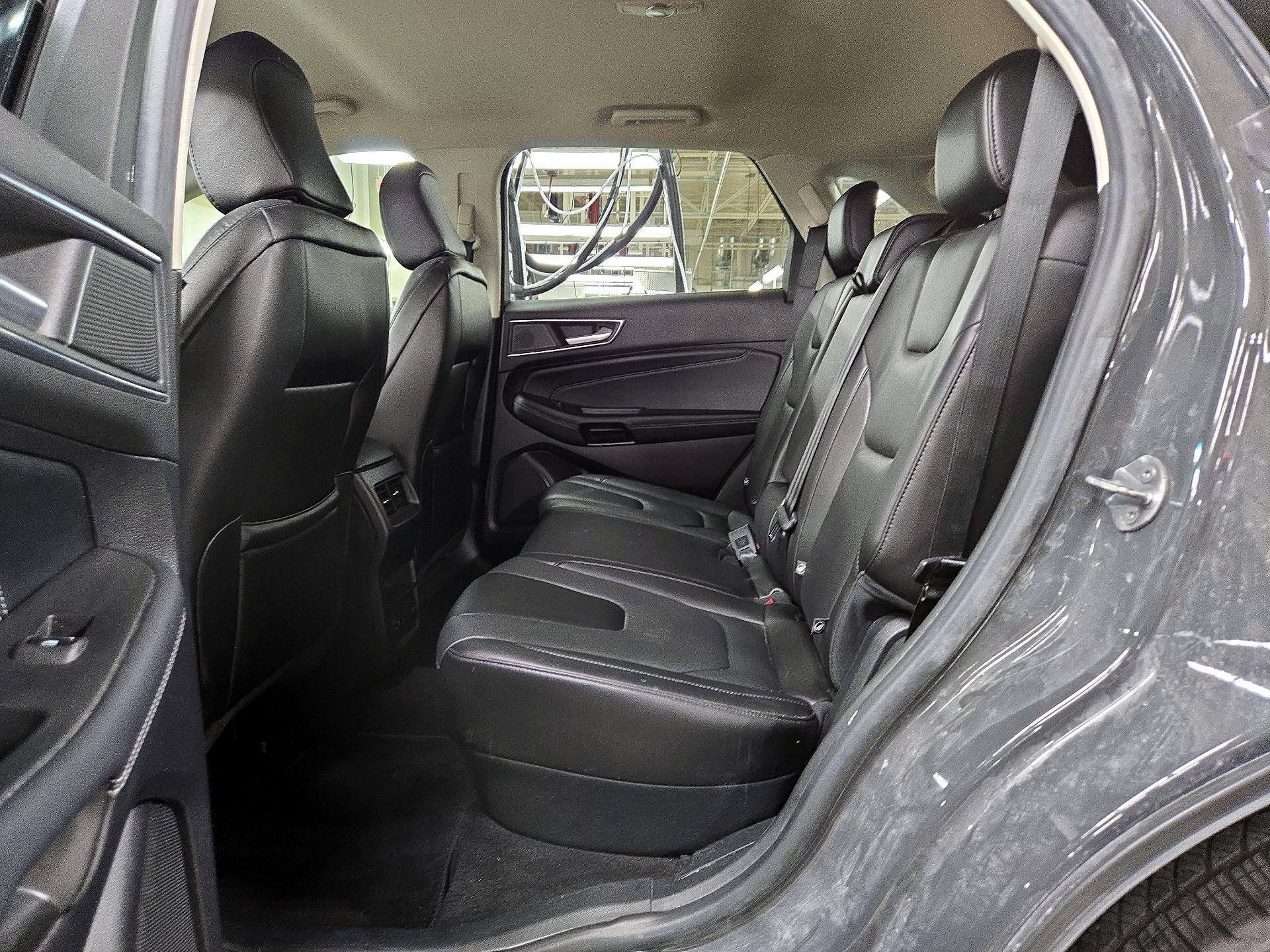 Thumbnail: 2021 Ford Edge - 20