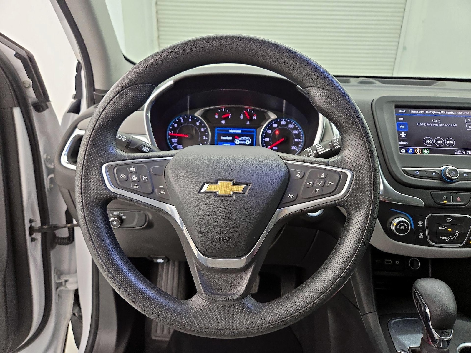 2022 Chevrolet Equinox LT - Photo 11