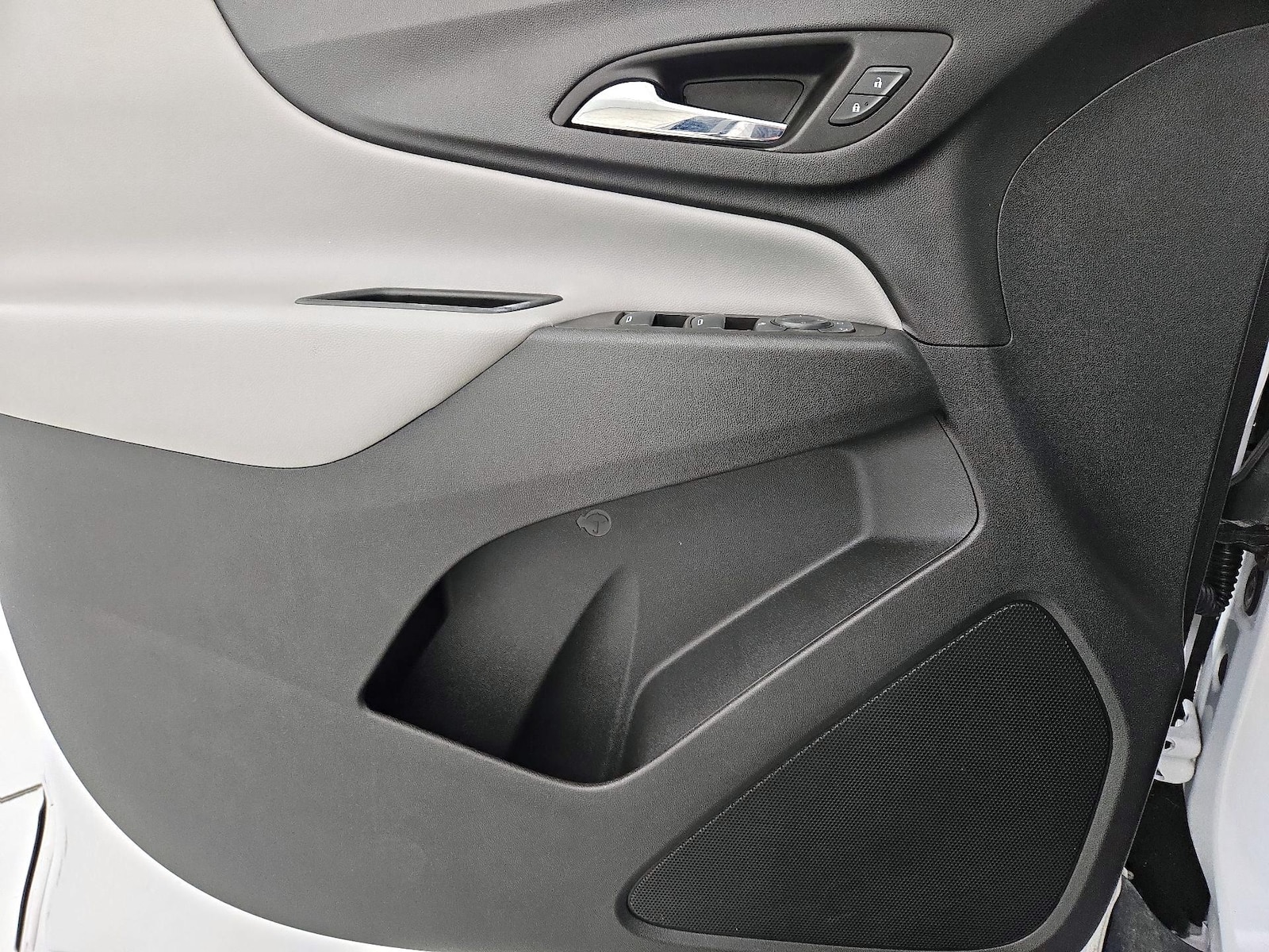 2022 Chevrolet Equinox LT - Photo 13