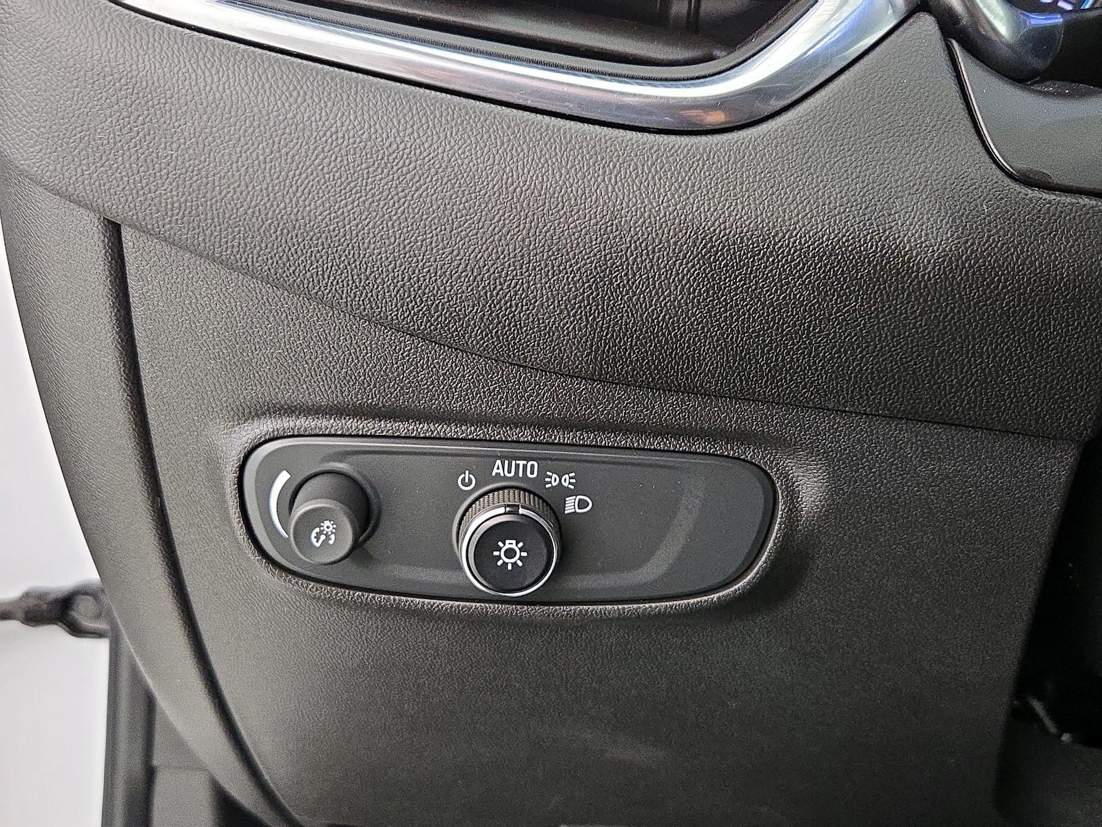 2022 Chevrolet Equinox LT - Photo 14