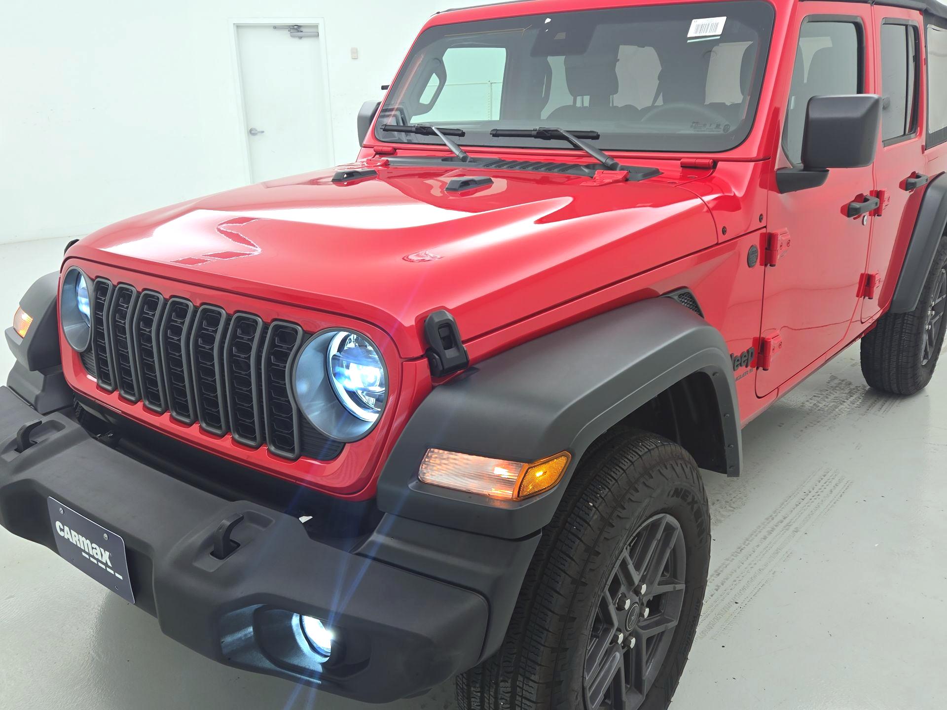 Thumbnail: 2025 Jeep Wrangler - 3