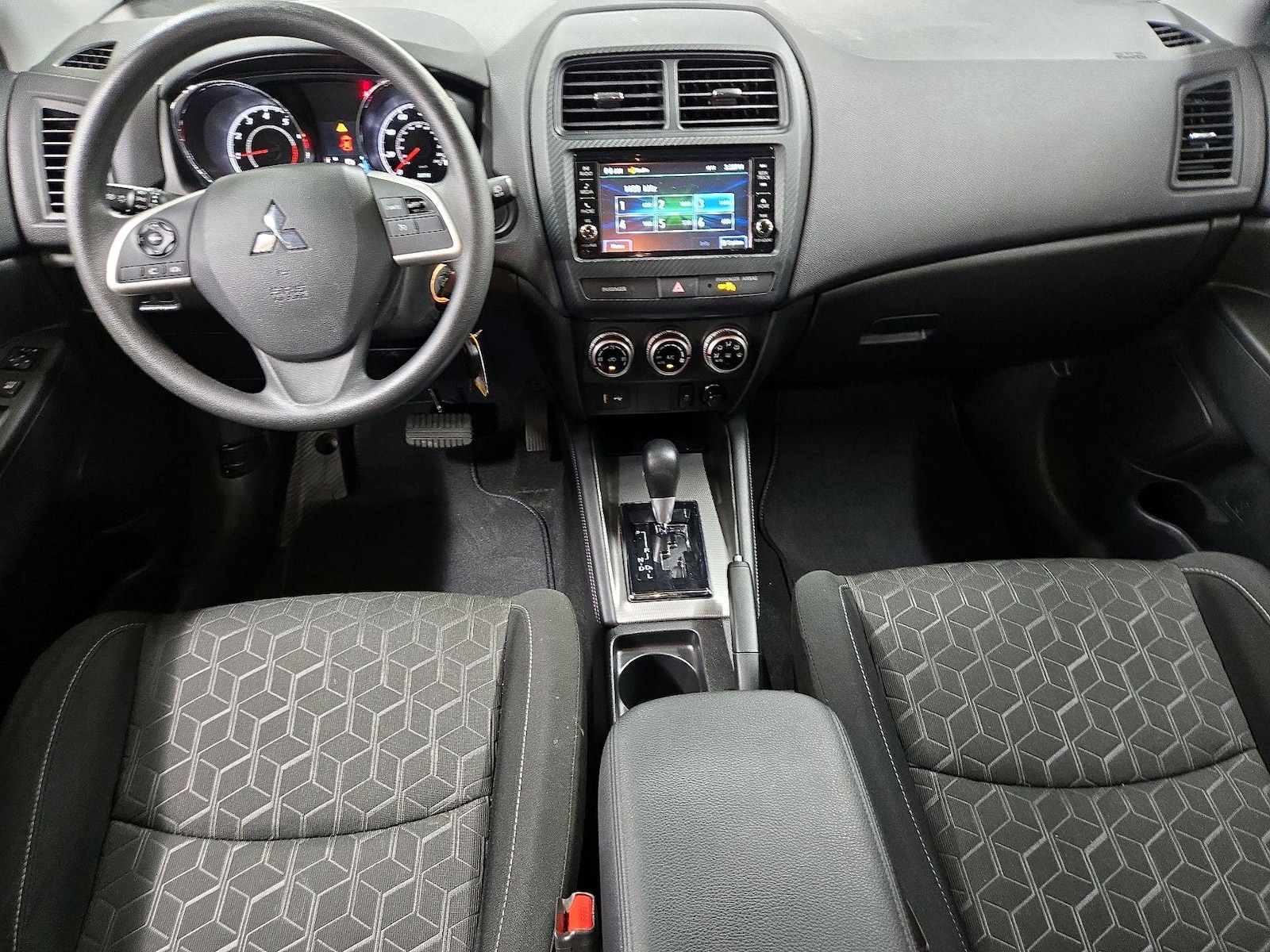 2025 Mitsubishi Outlander Sport ES - Photo 10