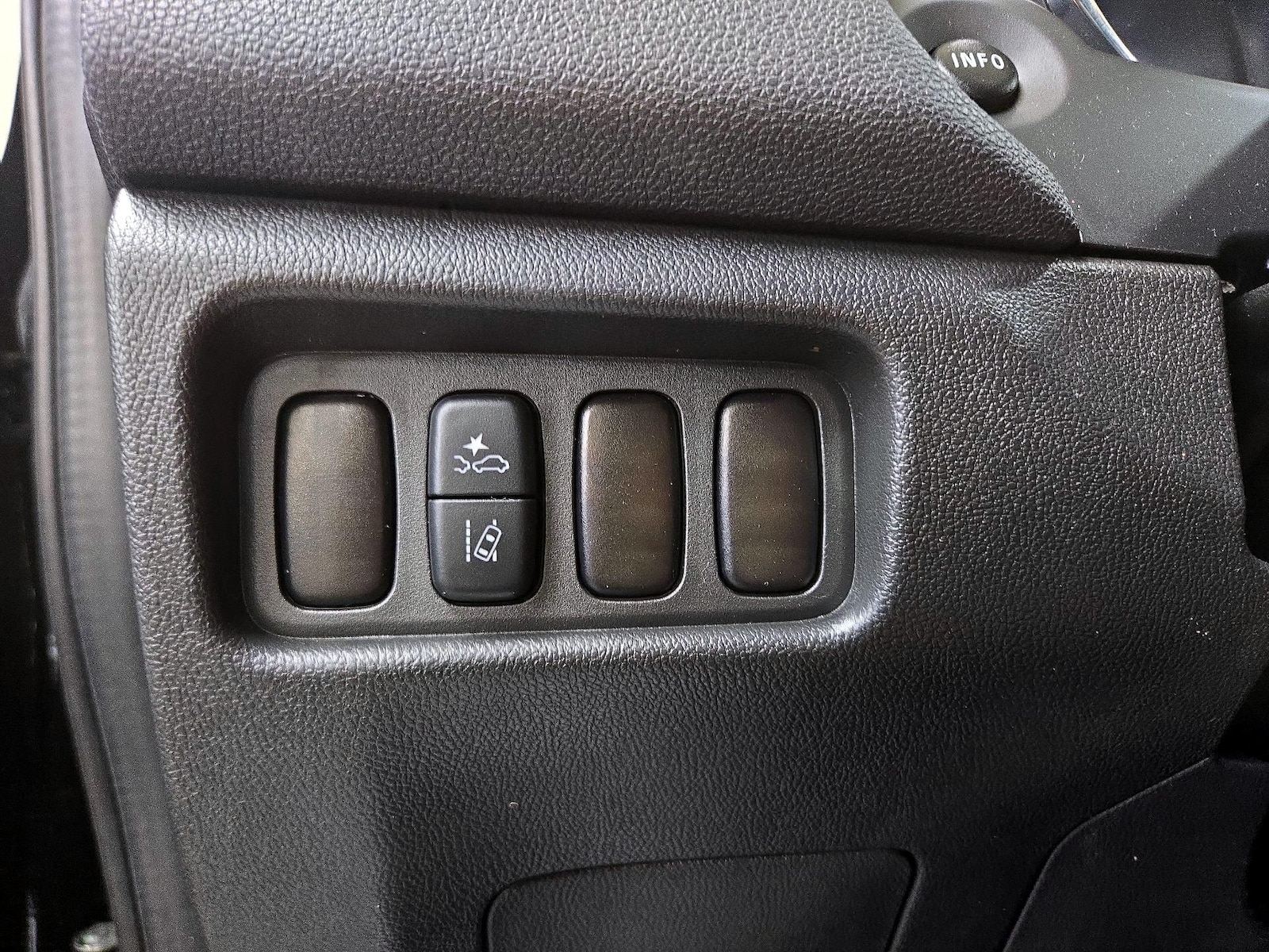 2025 Mitsubishi Outlander Sport ES - Photo 14