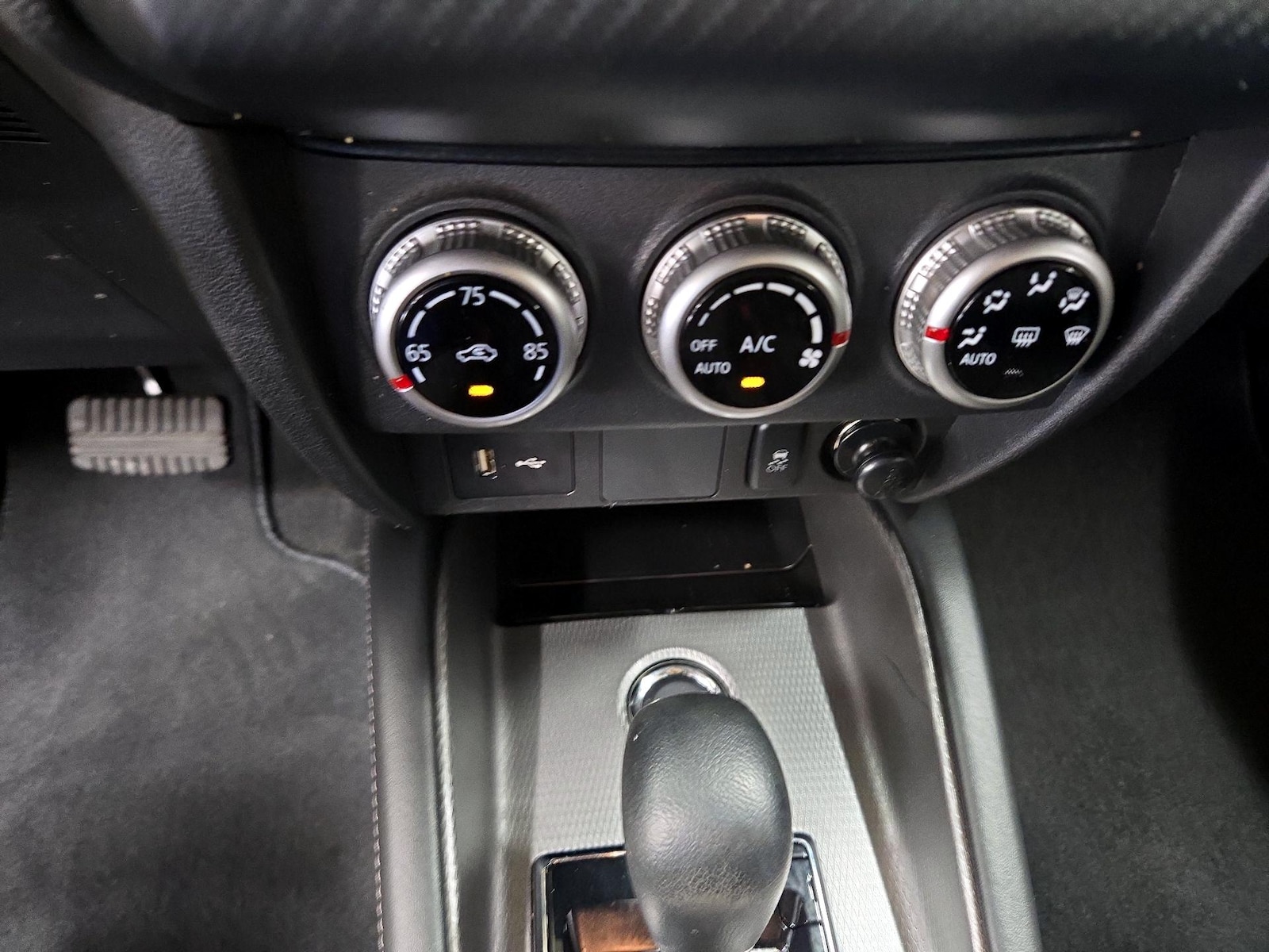 2025 Mitsubishi Outlander Sport ES - Photo 17