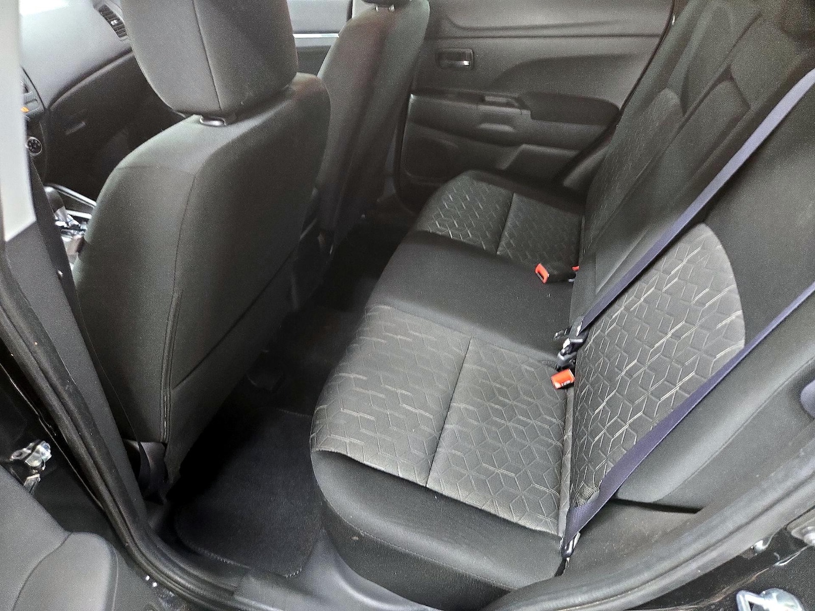 2025 Mitsubishi Outlander Sport ES - Photo 20