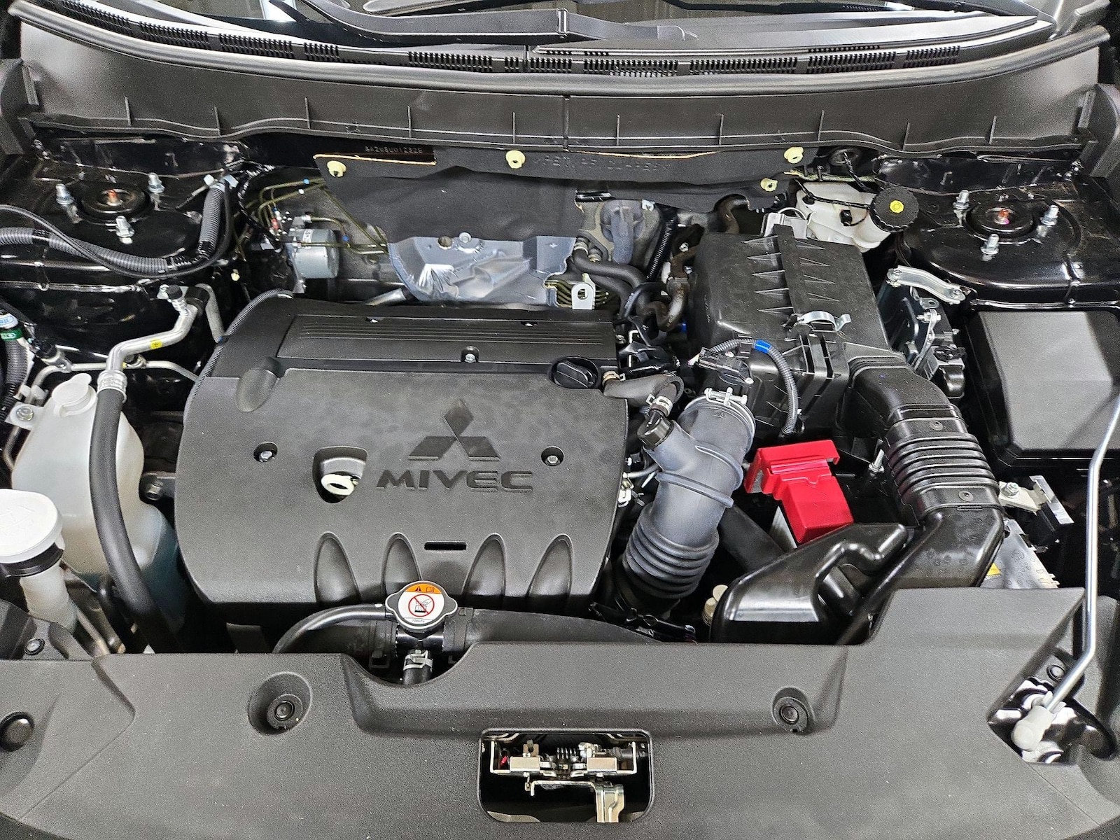 2025 Mitsubishi Outlander Sport ES - Photo 22